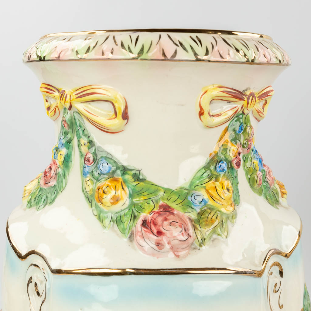 Capodimonte, a collection of 2 large vases (58 x 30cm) - Image 17 of 18