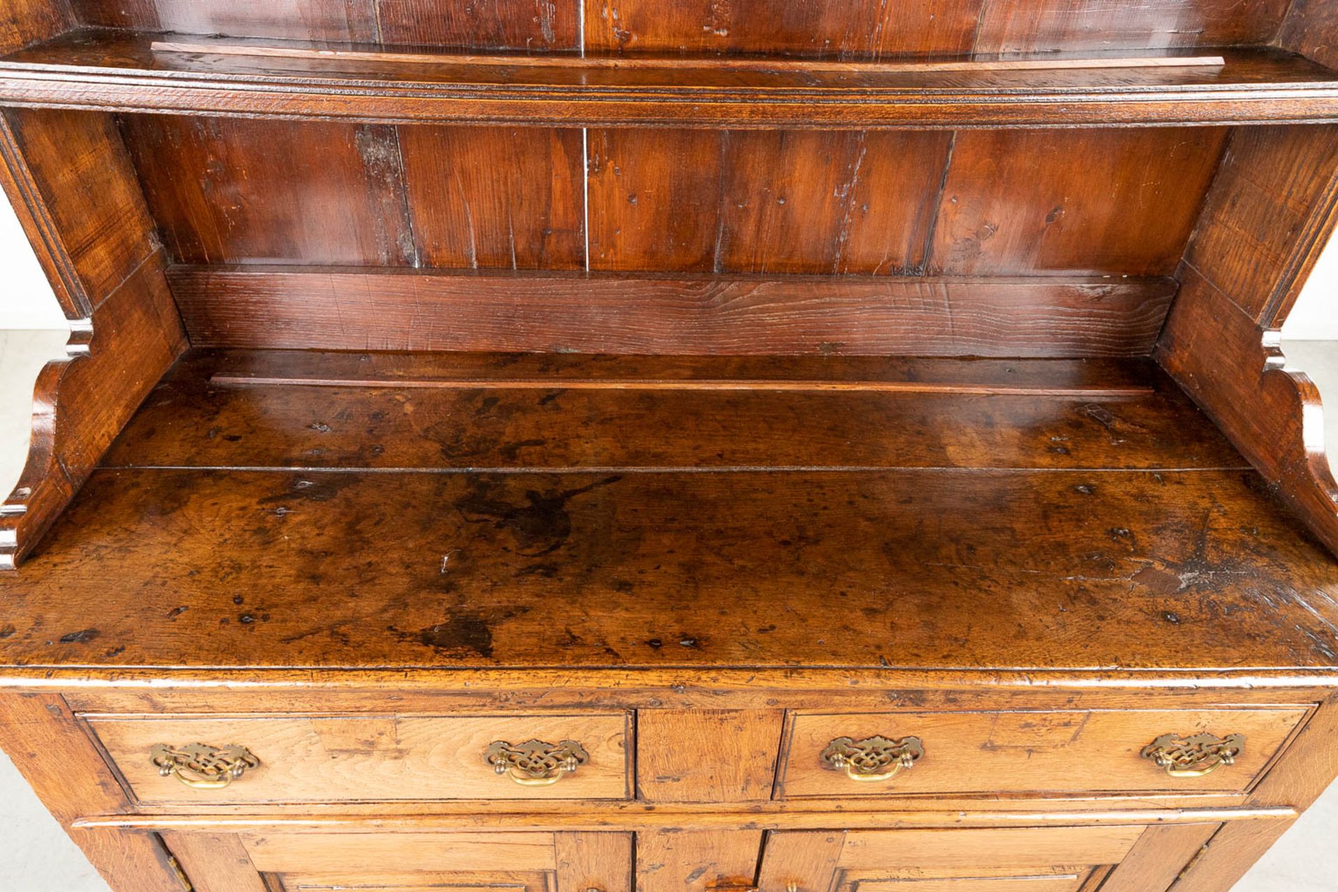 A plate cabinet / vaisselier, made of sculptured oak (50 x 130 x 180cm) - Bild 12 aus 13