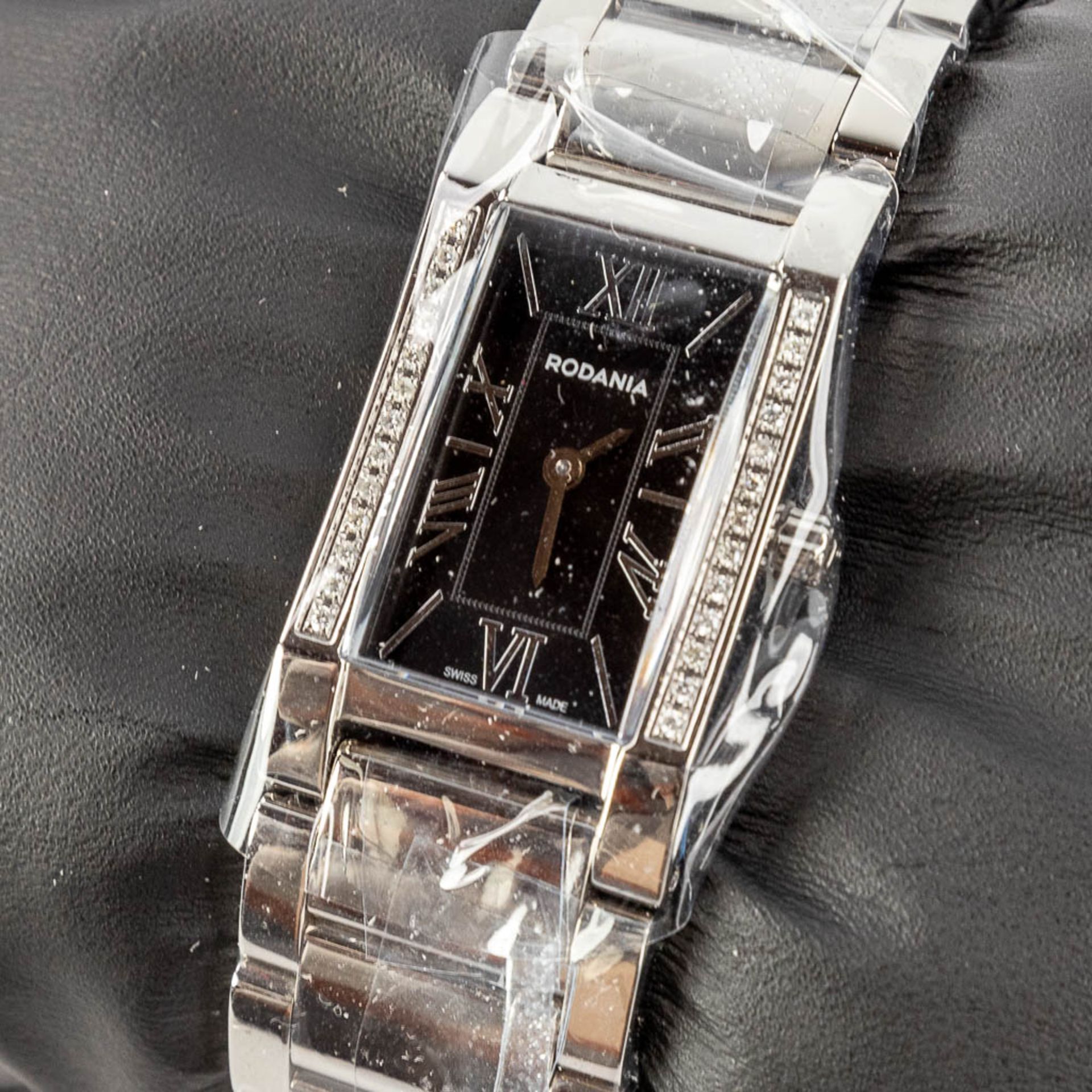 Rodania, a ladies wristwatch with black dial and diamonds, model VM-R2 (2 x 2,6cm) - Bild 13 aus 16