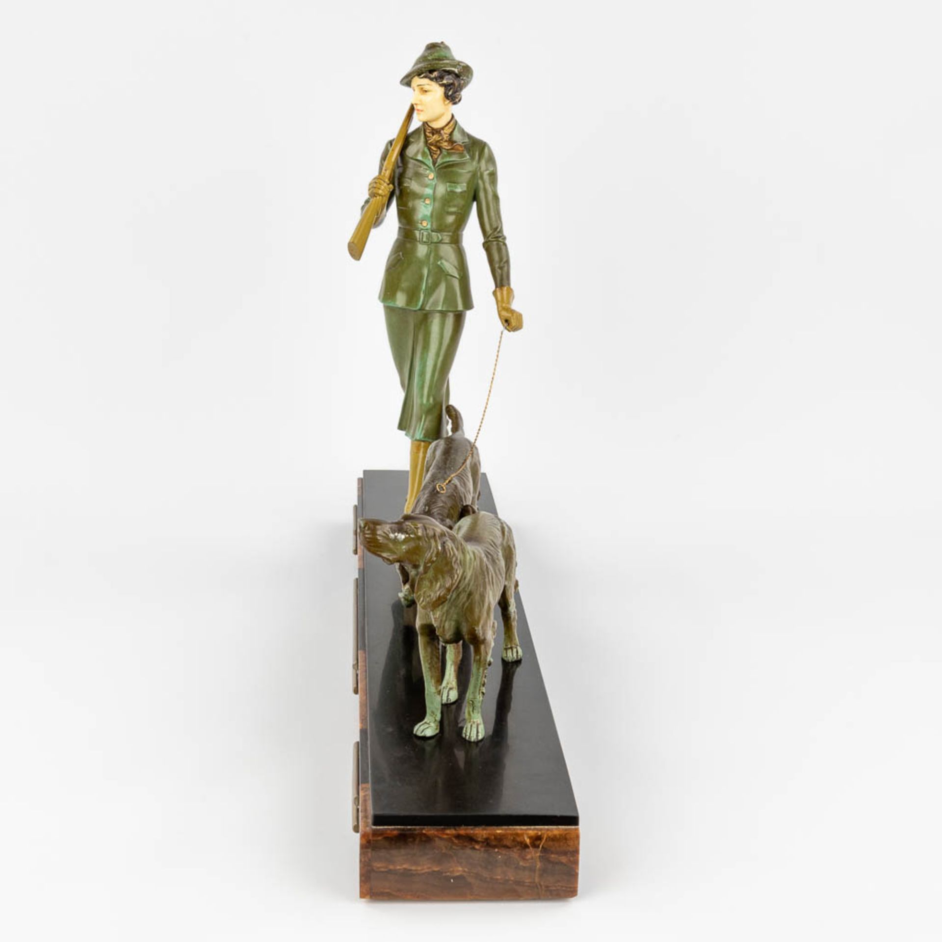 'Depart Pour La Chasse', a statue made in art deco style of marble and spelter. (12 x 67 x 45cm) - Image 2 of 13