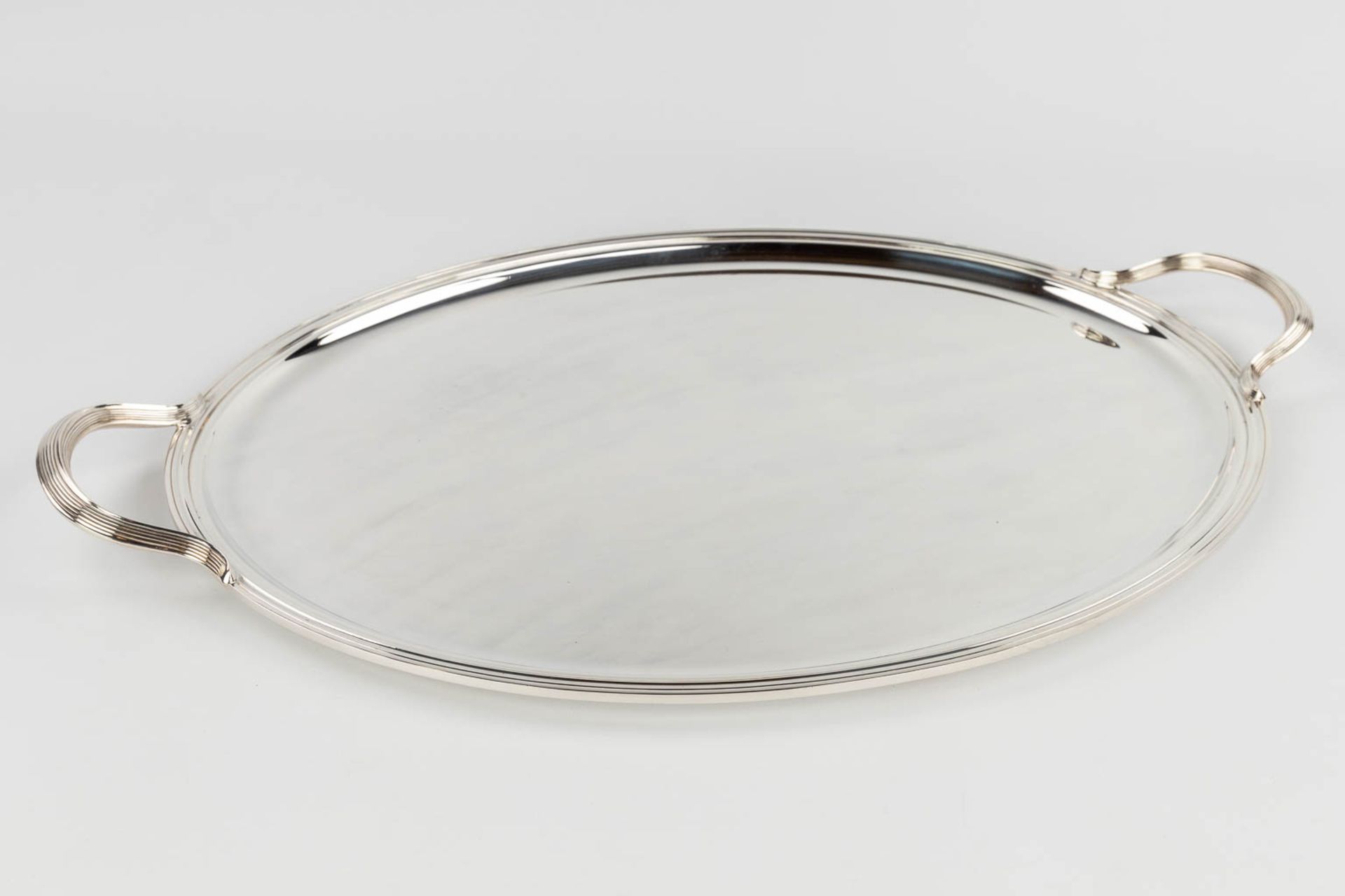 Christofle, a large serving plate made of silver-plated metal. (41,5 x 62cm) - Image 3 of 7