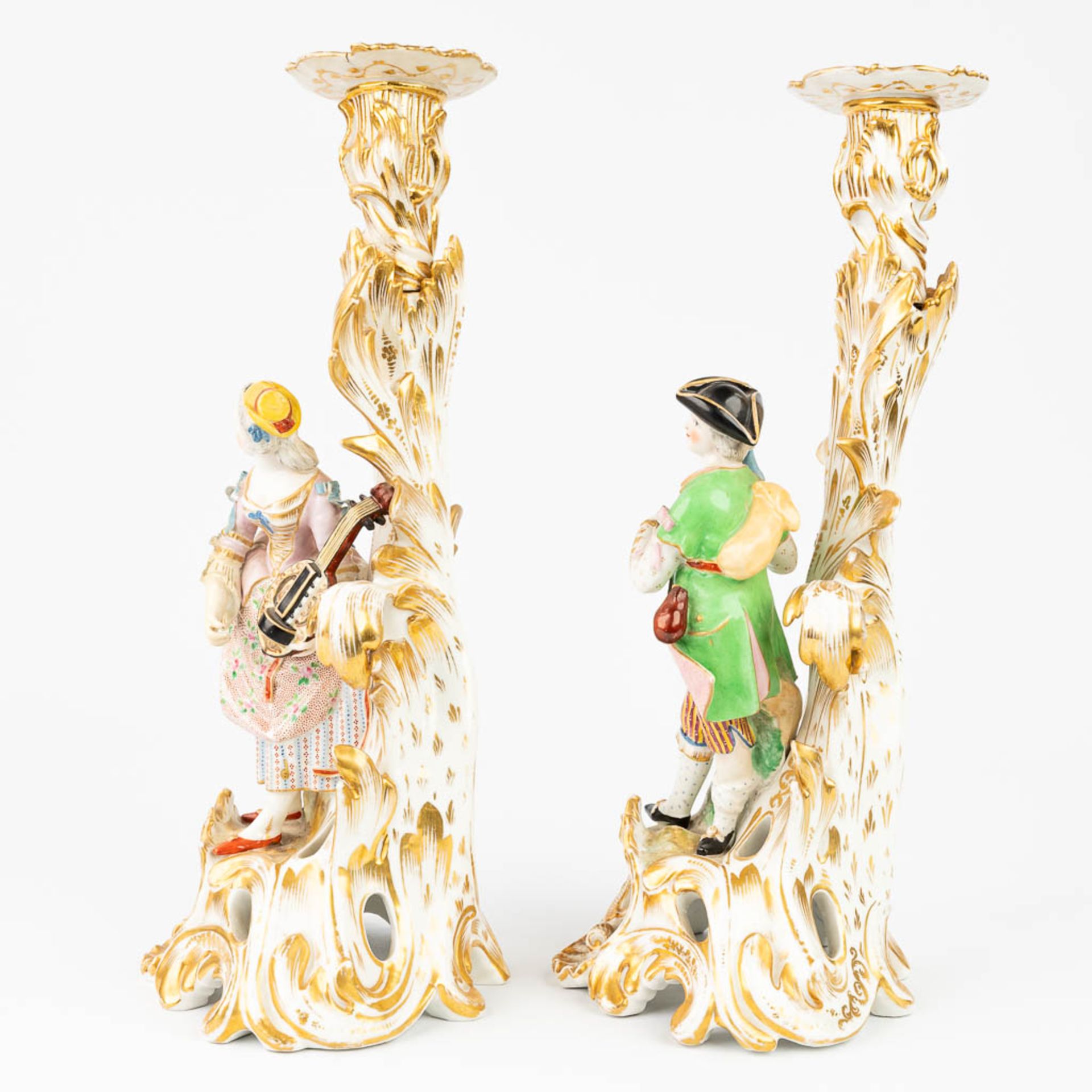 JACOB-PETIT (1796-1868) A pair of candlesticks made of porcelain (13 x 14 x 34cm) - Image 6 of 15