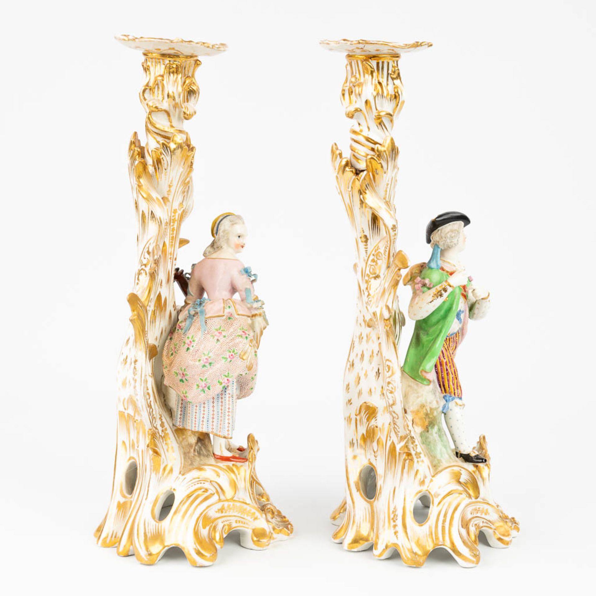 JACOB-PETIT (1796-1868) A pair of candlesticks made of porcelain (13 x 14 x 34cm) - Image 14 of 15