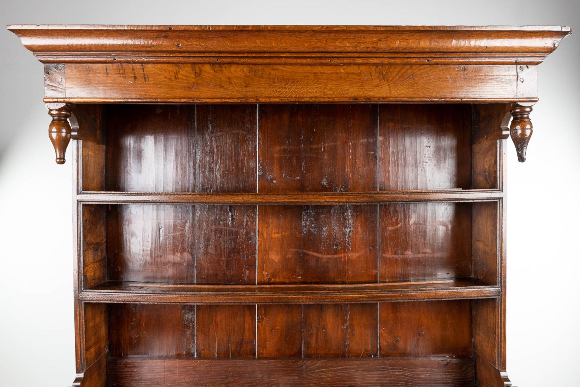A plate cabinet / vaisselier, made of sculptured oak (50 x 130 x 180cm) - Bild 7 aus 13