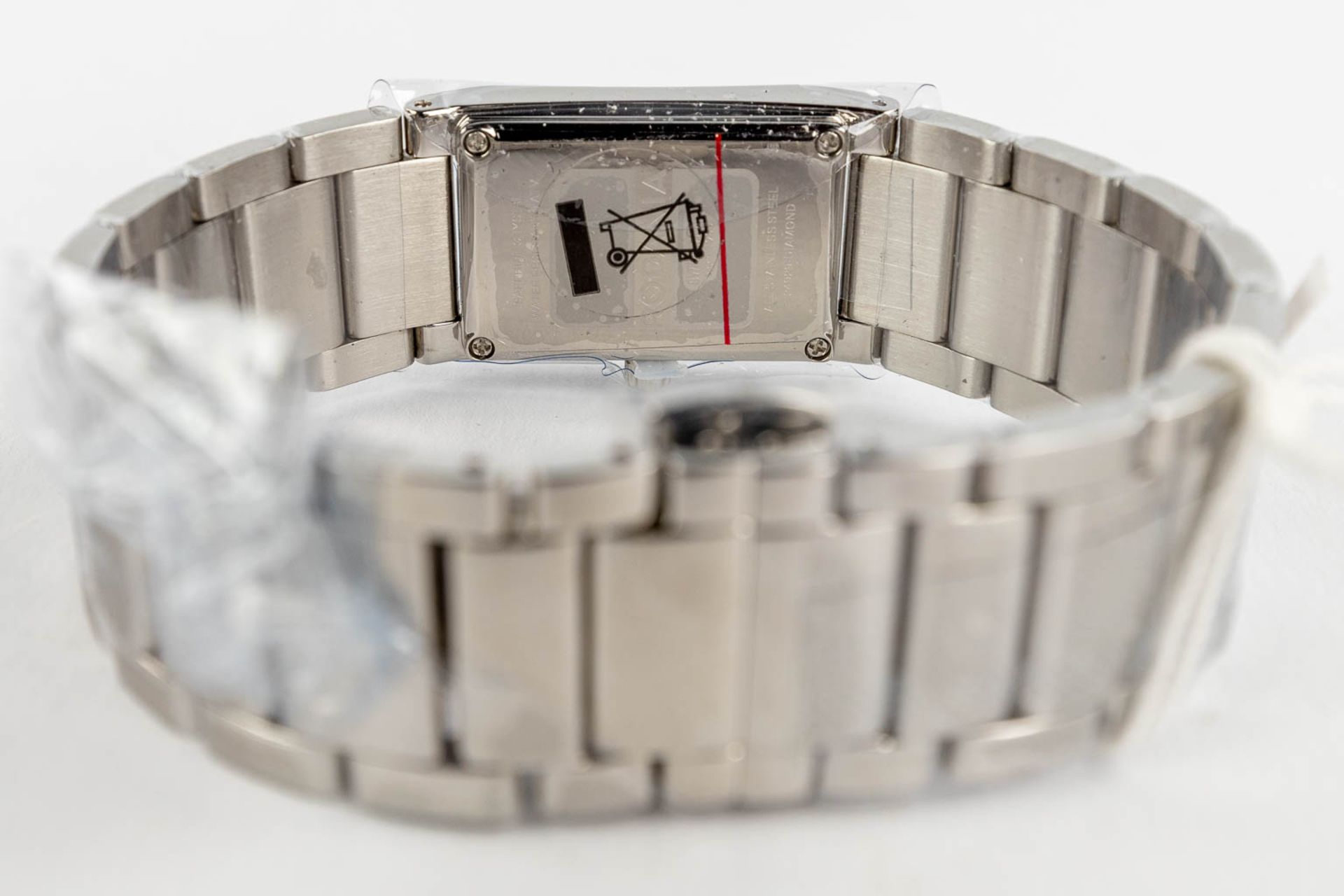Rodania, a ladies wristwatch with black dial and diamonds, model VM-R2 (2 x 2,6cm) - Bild 11 aus 16