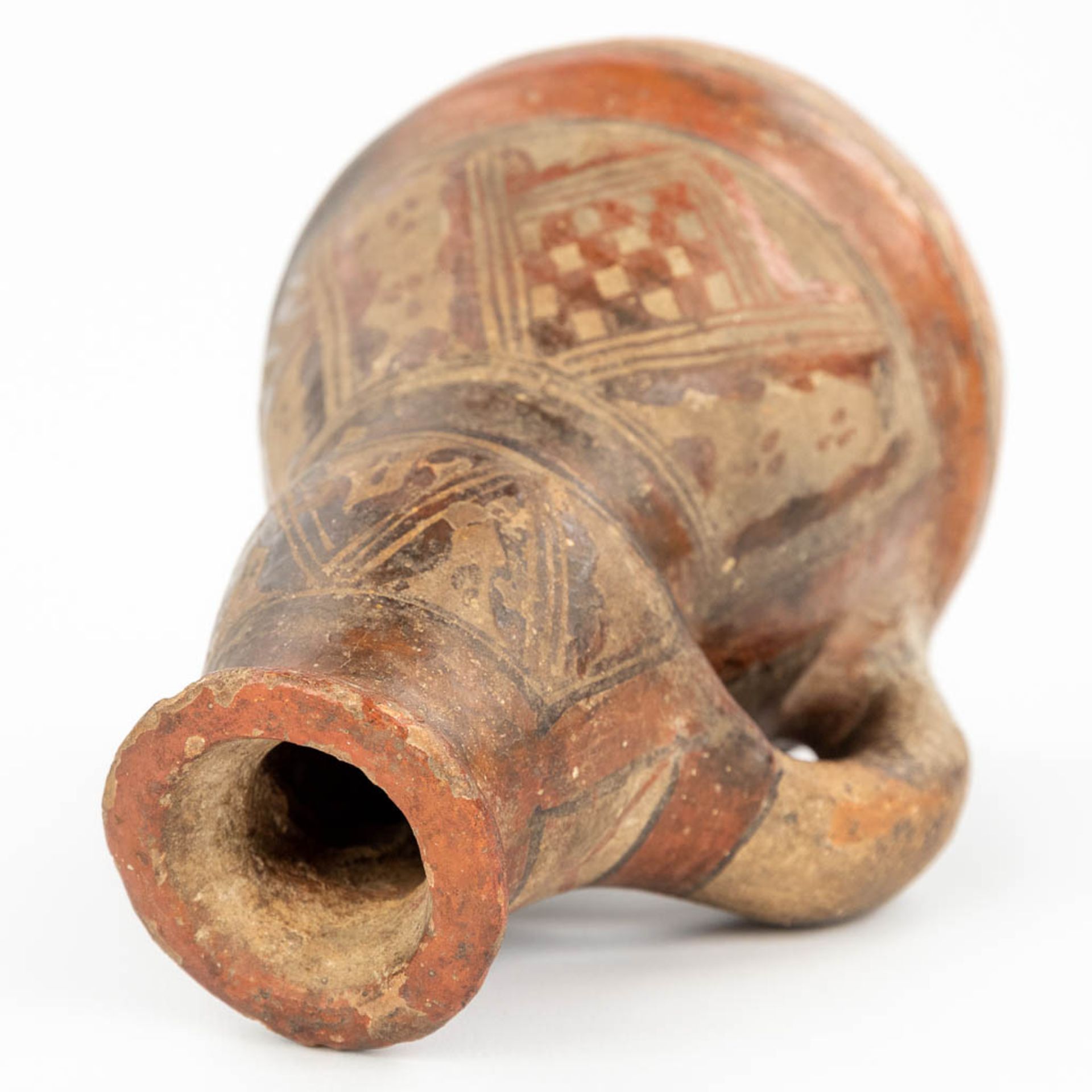 A vase probably of Northern African origin. (24 x 15cm) - Image 8 of 14