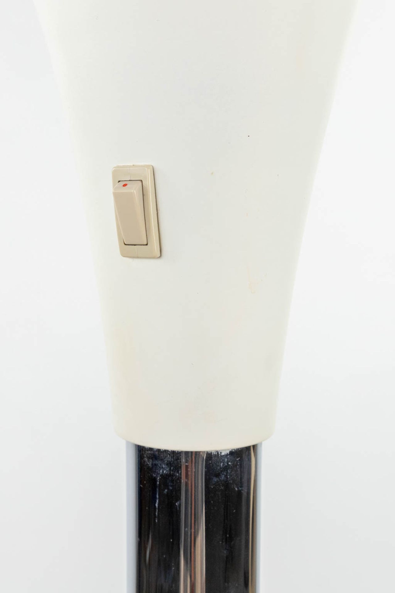 A mid-C. floor lamp with original lampshade, Germany, circa 1960. (150 x 34cm) - Bild 11 aus 13