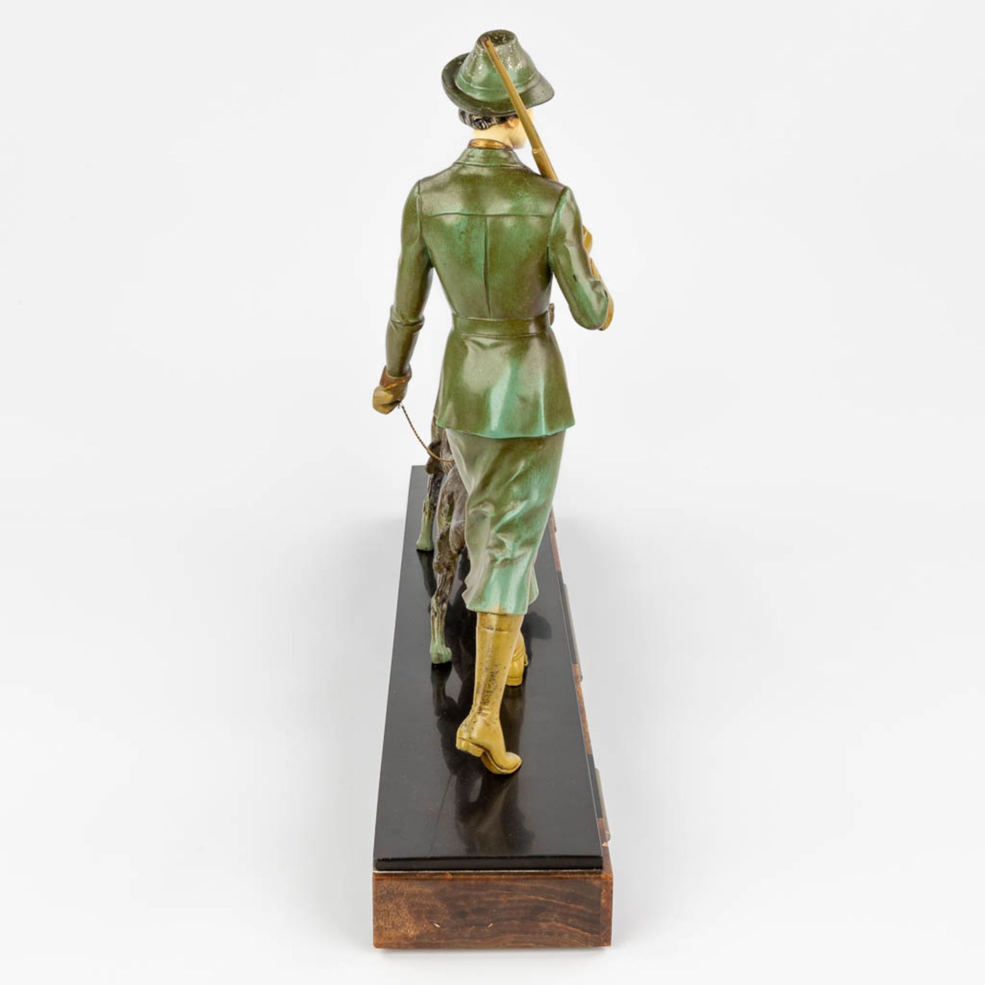 'Depart Pour La Chasse', a statue made in art deco style of marble and spelter. (12 x 67 x 45cm) - Image 3 of 13