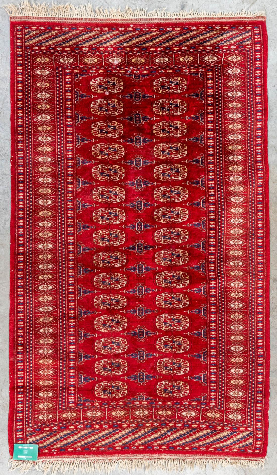 An Oriental hand-made carpet, Bokhara.Ê(154 x 95 cm) - Image 3 of 5