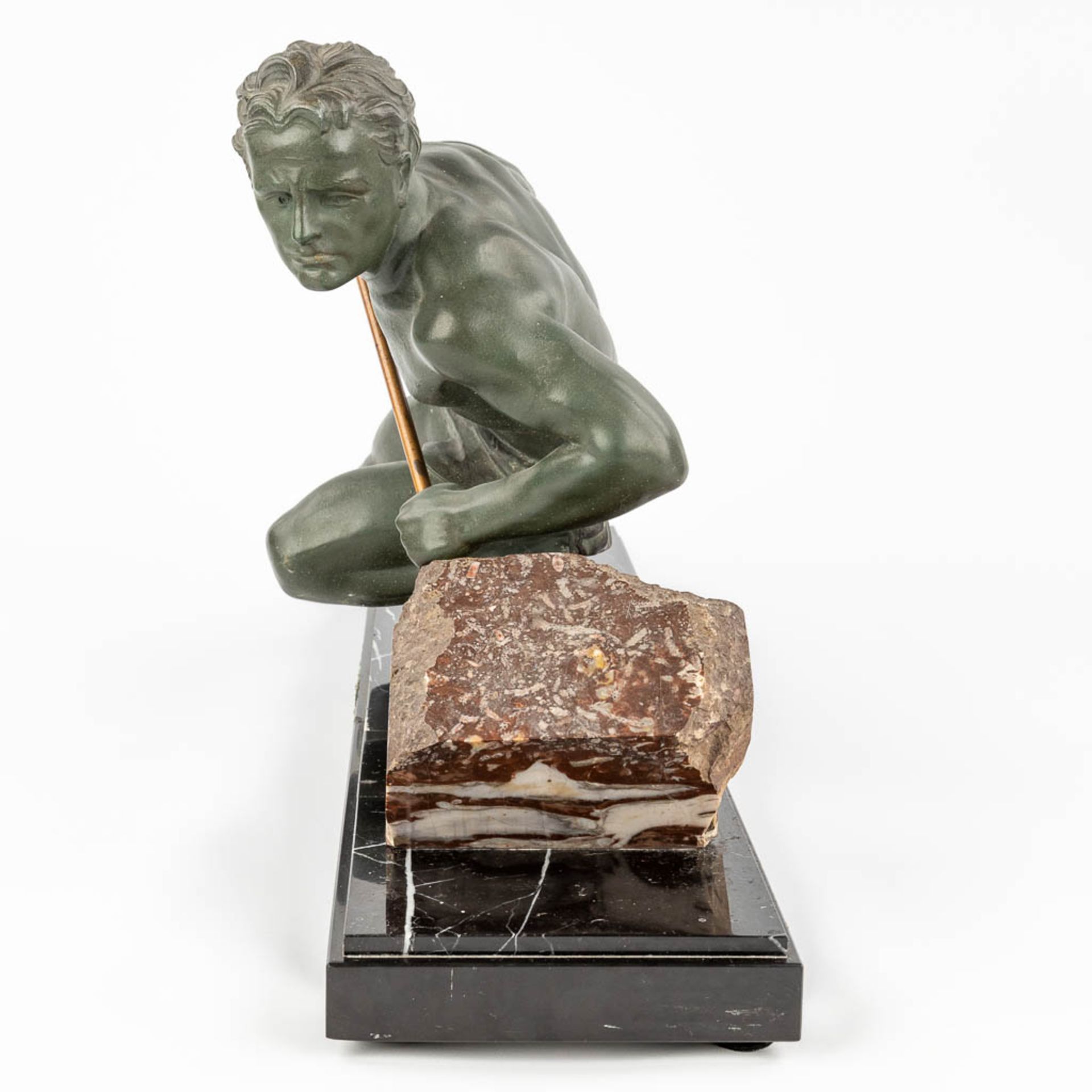 Gustave BUCHET (1888-1963) 'The Athlete' a statue made of spelter on a marble stand. (20 x 74 x 36cm - Bild 4 aus 14