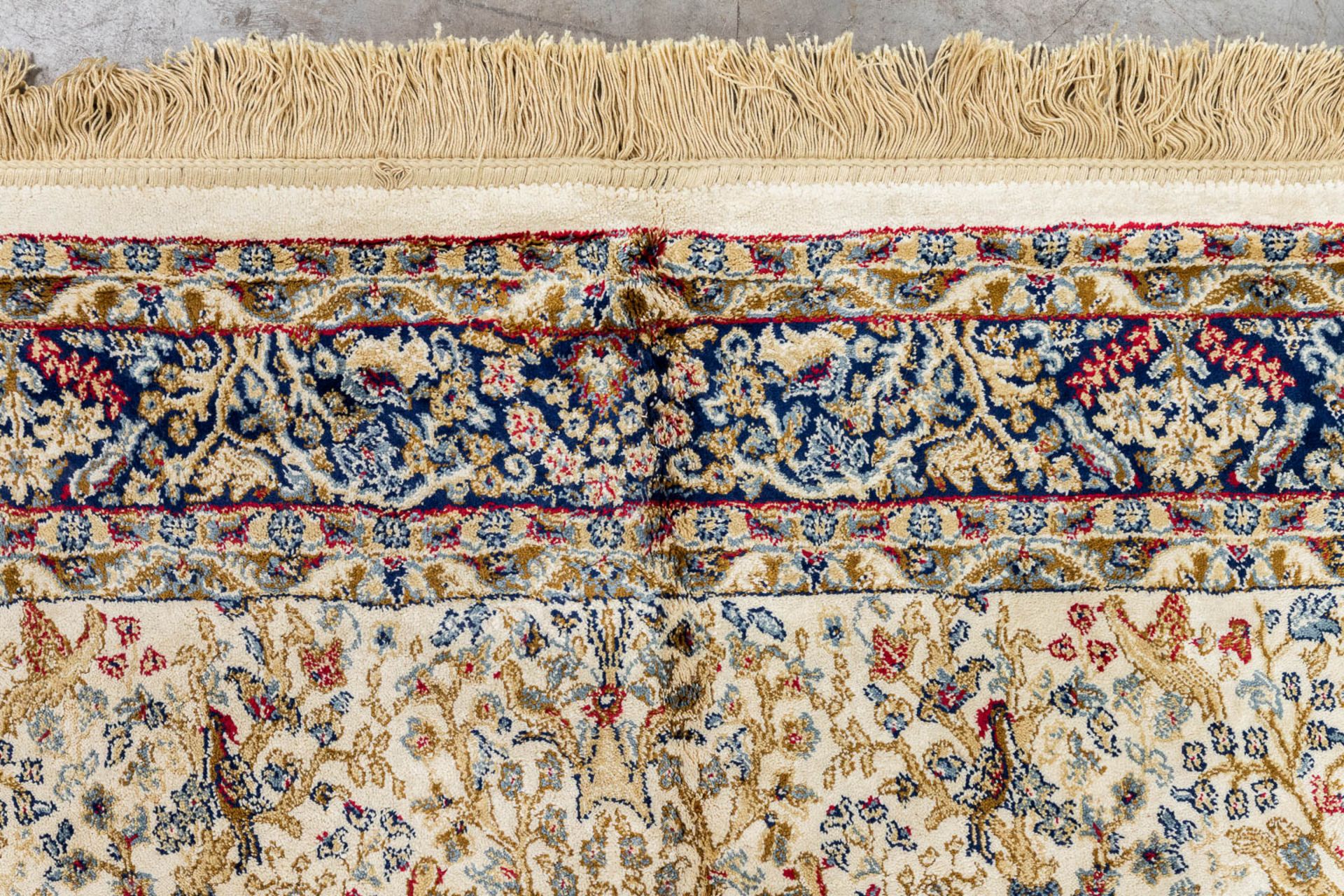 A collection of 5 machine made carpets, made of silk and wool. 20th C. - Image 7 of 39