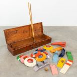 Doria Home Golf, an antique minigolf game in a wood box. 20th C. (28 x 98 x 15cm)