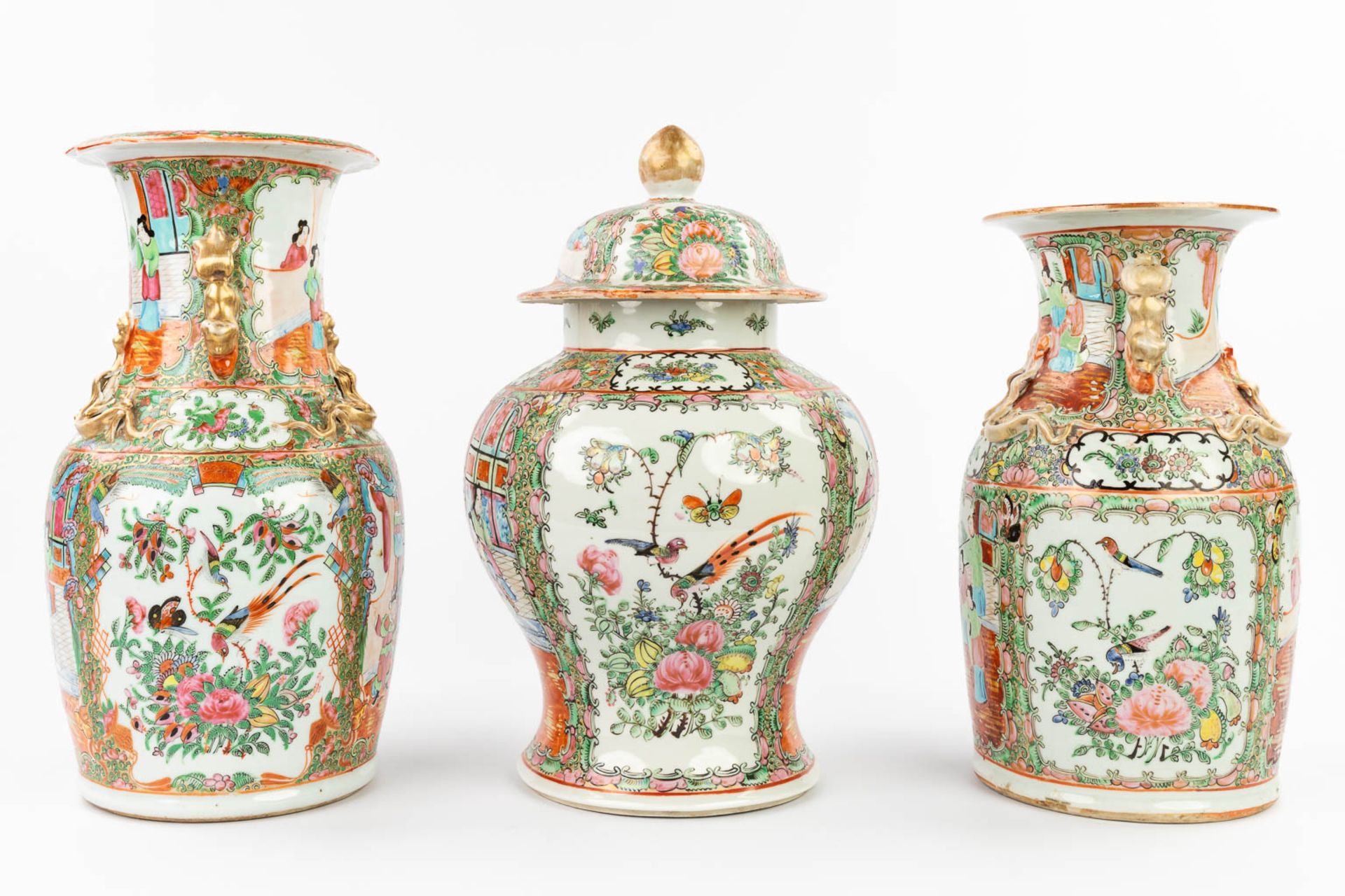 A collection of 3 Chinese vases with Kanton decor (38 x 23 cm) - Bild 13 aus 18