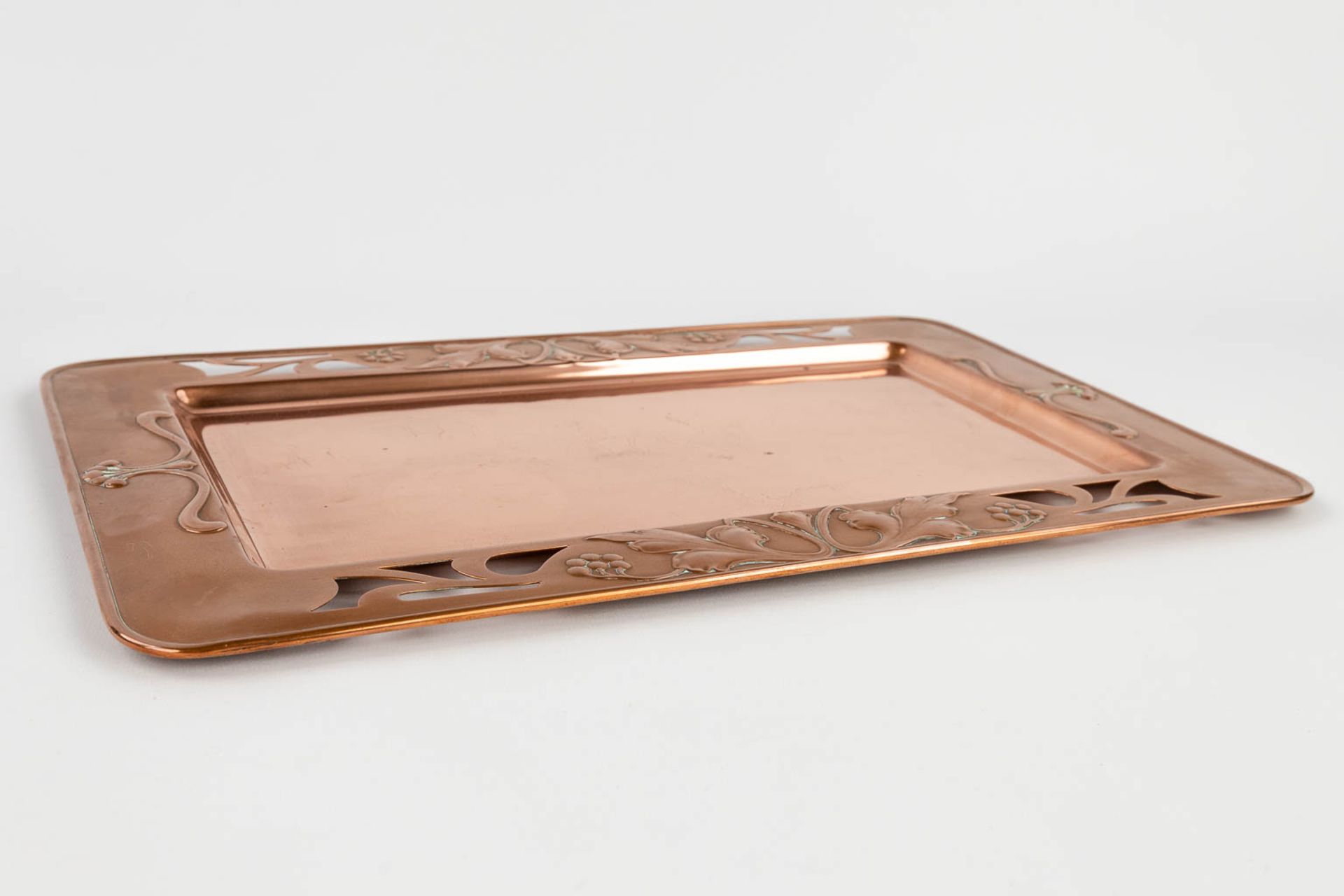 A collection of trays and table accessories made of copper in art nouveau style (L:43 x W:27 cm) - Bild 17 aus 17