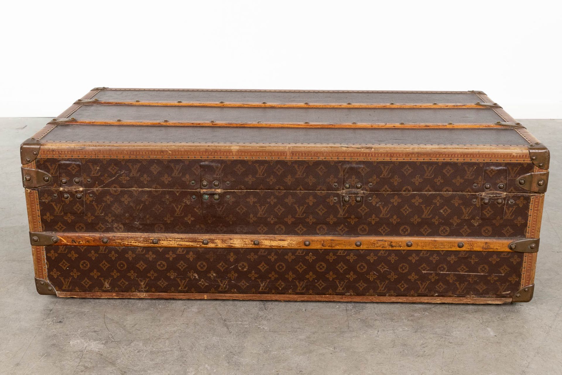 Louis Vuitton, an antique suitcase, marked M.A.L. (L:54 x W:102 x H:34 cm) - Image 5 of 17