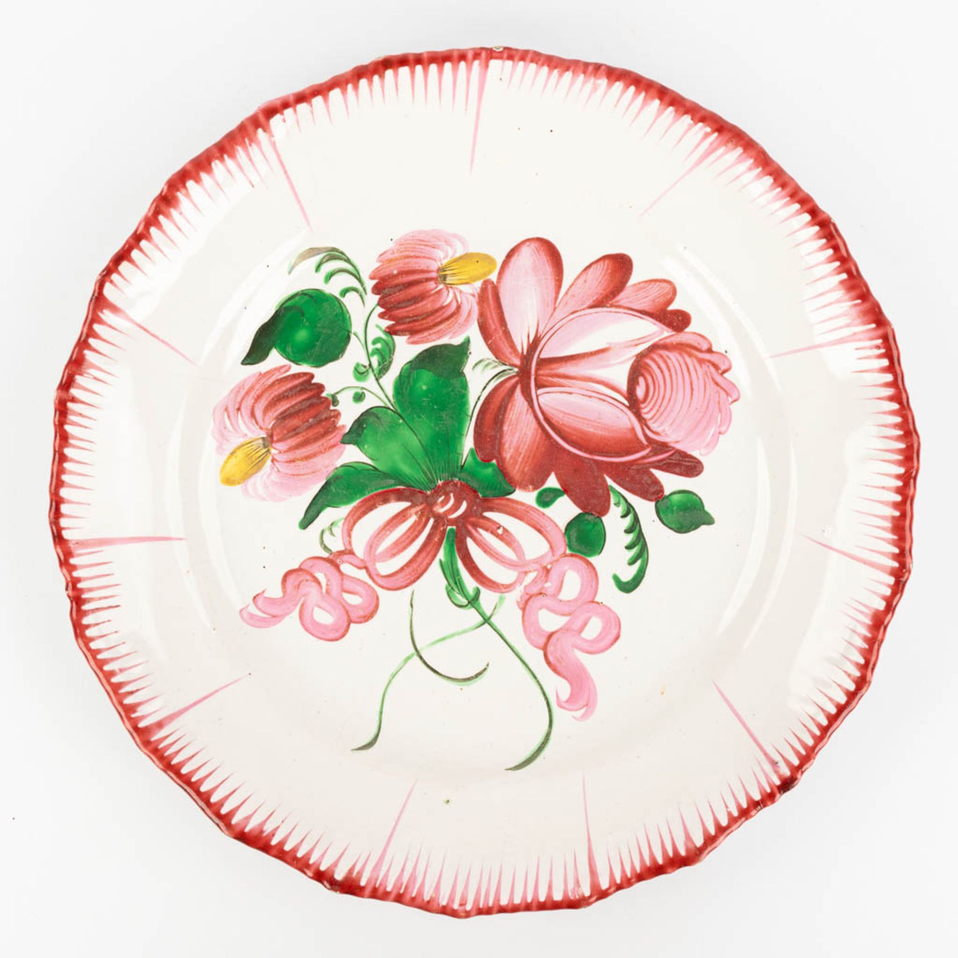 Faience De l'Est, a large collection of 24 plates with hand-painted flower decor. (D:22,5 cm) - Bild 27 aus 28