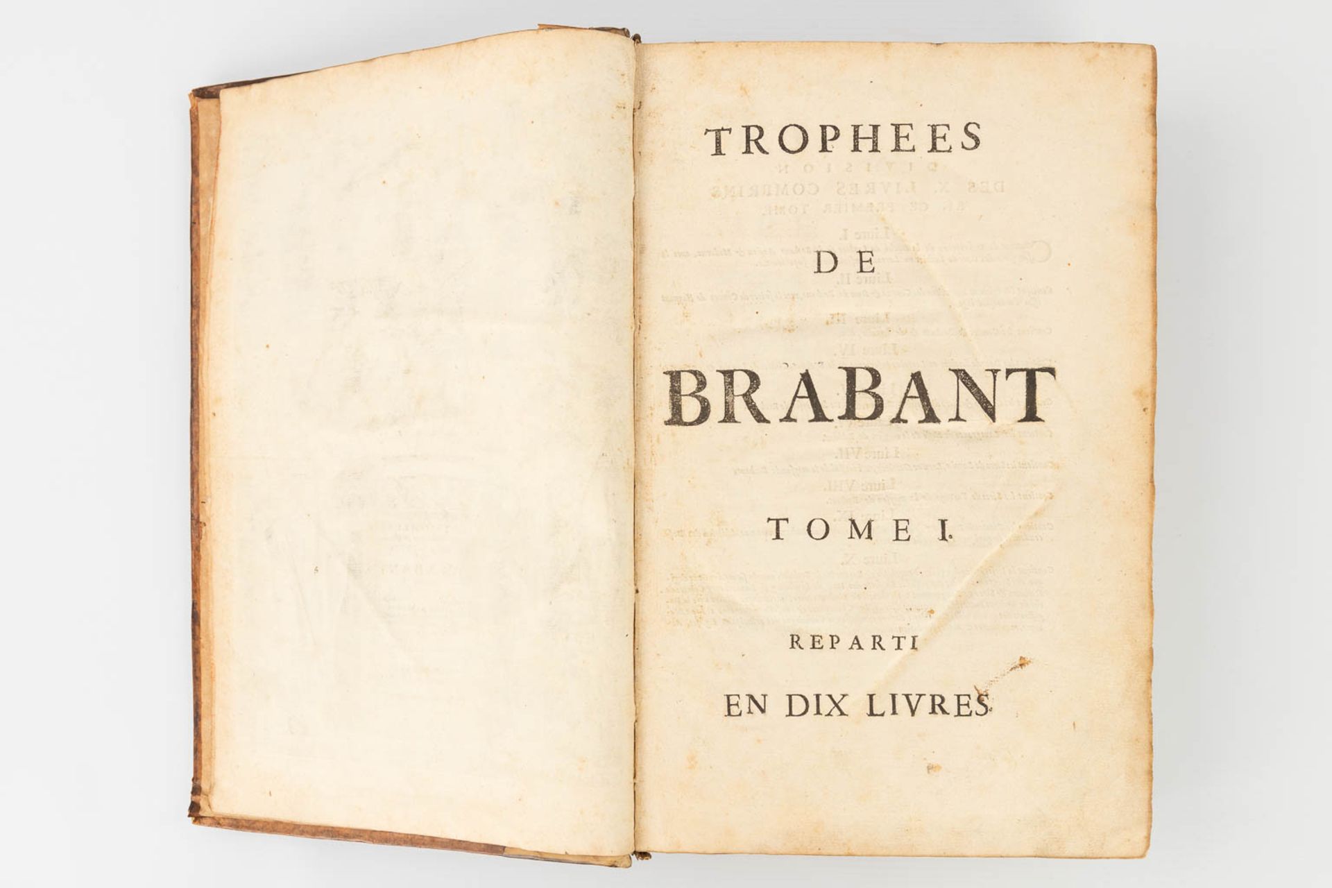 Christophe Butkens 'TrophŽes tant sacrŽs que profanes du duchŽ de Brabant' 1726 (W:22,5 x H:35 cm - Image 14 of 18