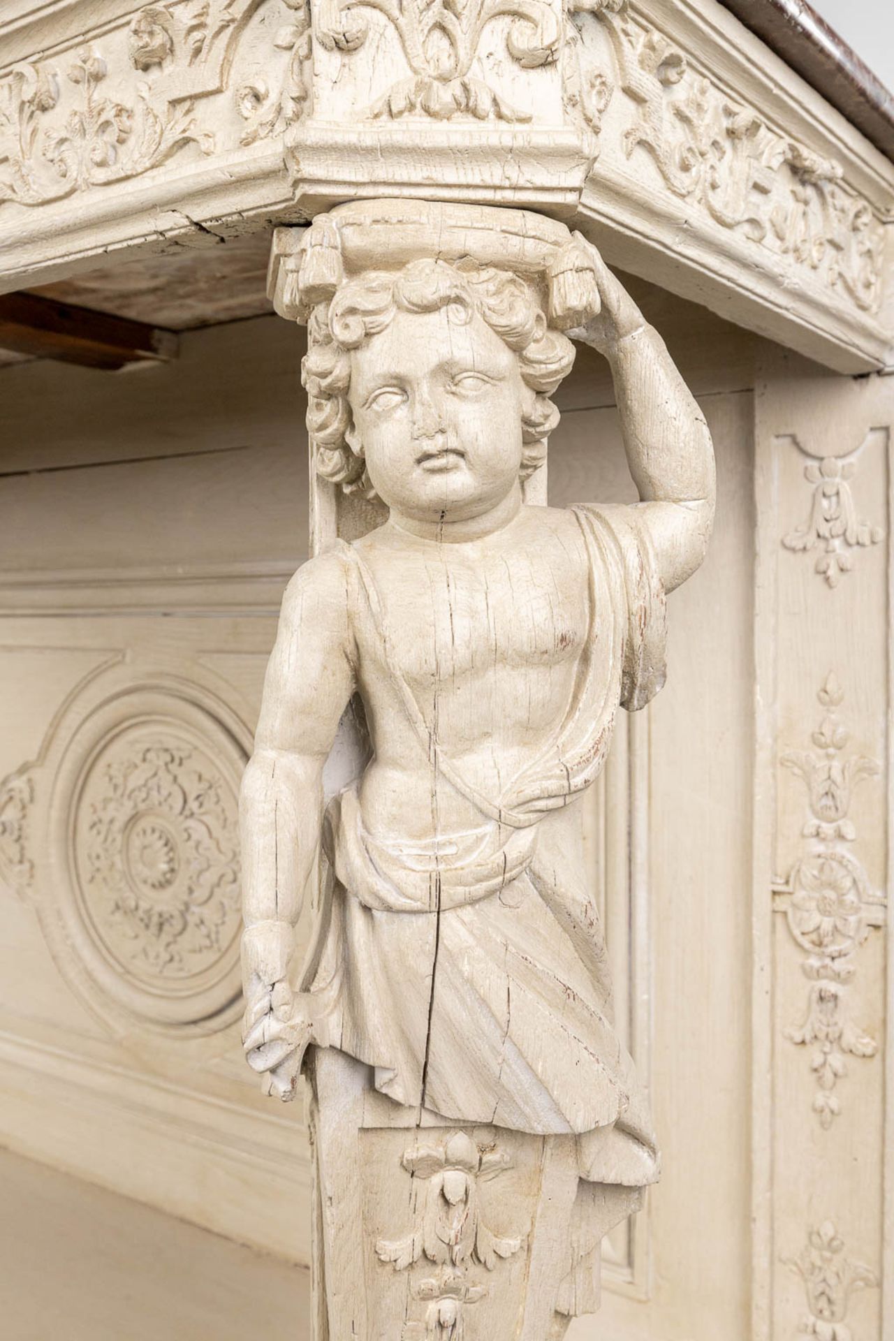 An antique console table with a marble top, patinated. 18th century. (L:66 x W:177 x H:114 cm) - Bild 7 aus 16