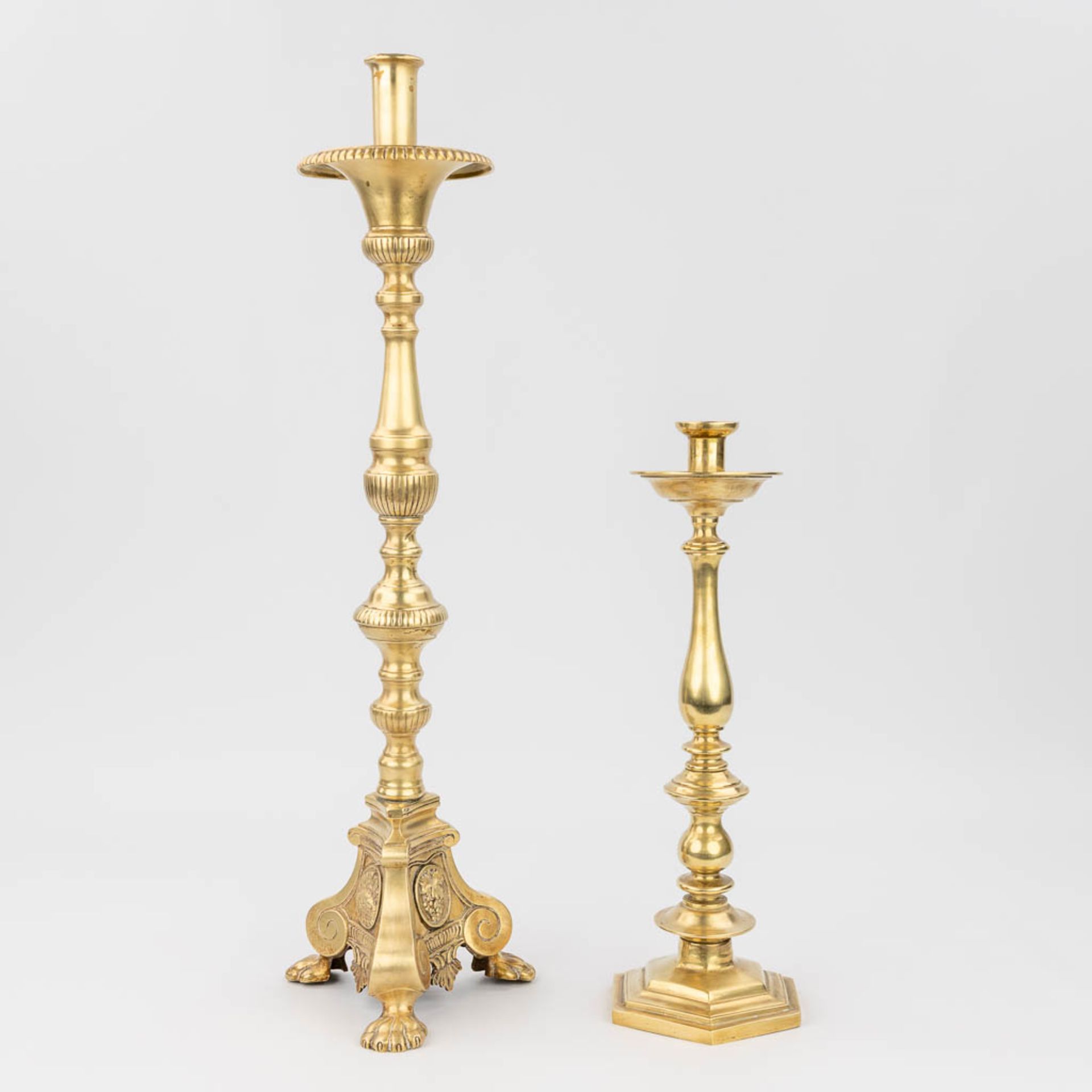 A collection of 2 candelabra made of polished bronze. (H:65 cm) - Image 6 of 14