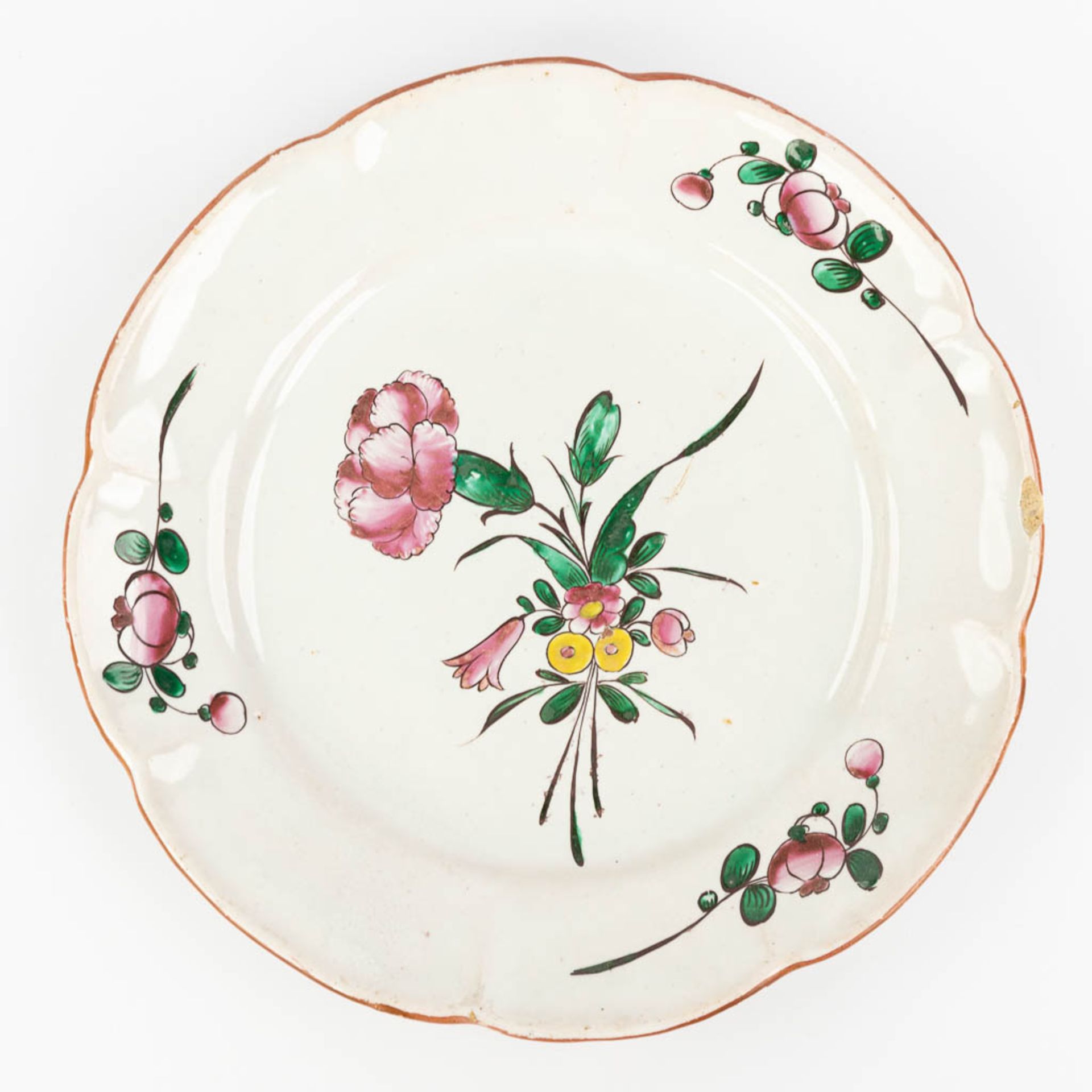 Faience De l'Est, a large collection of 24 plates with hand-painted flower decor. (D:22,5 cm) - Bild 12 aus 28