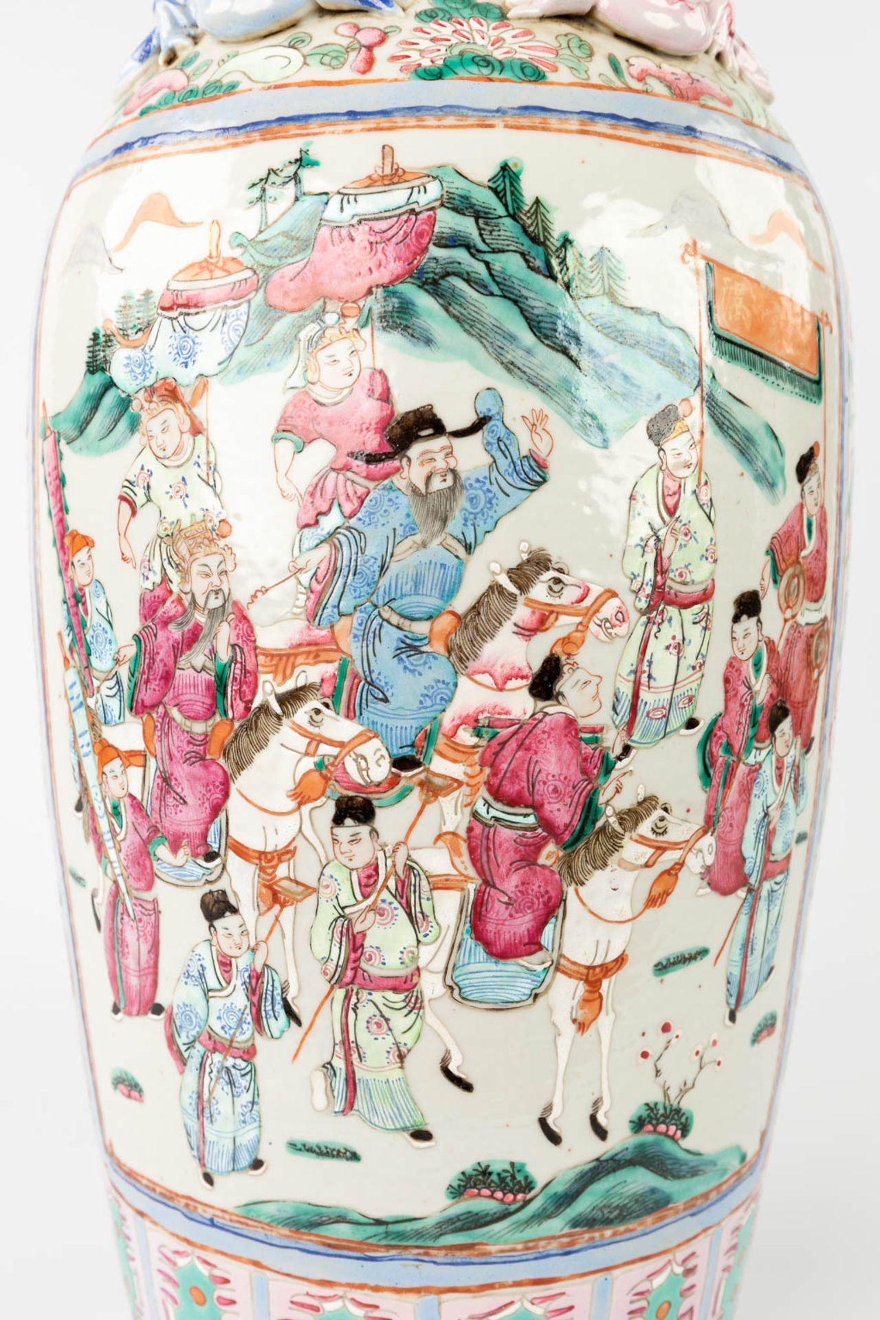 A collection of 2 Chinese vases, Famille rose. 19th/20th C. (H:65 cm) - Image 9 of 21