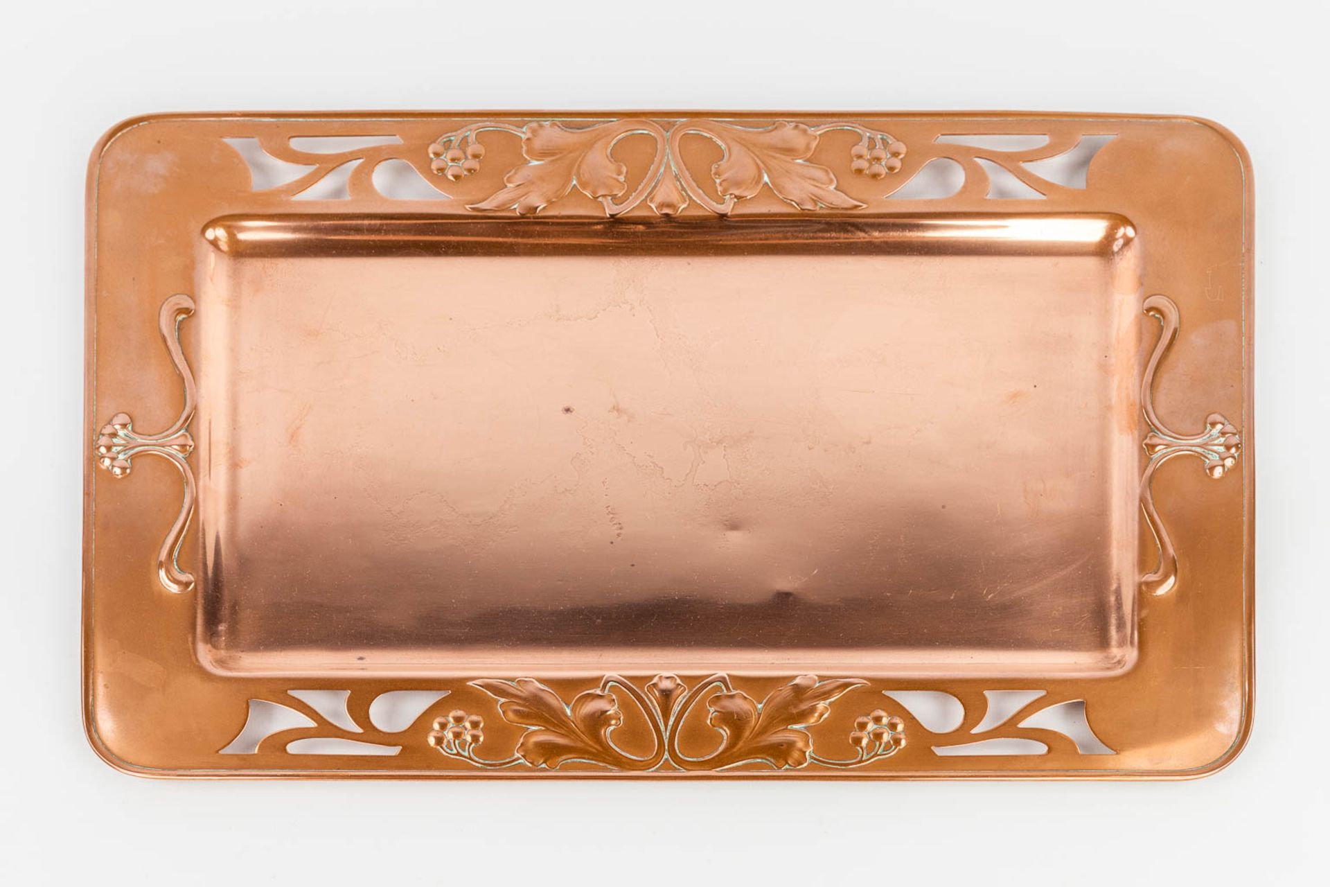 A collection of trays and table accessories made of copper in art nouveau style (L:43 x W:27 cm) - Bild 14 aus 17