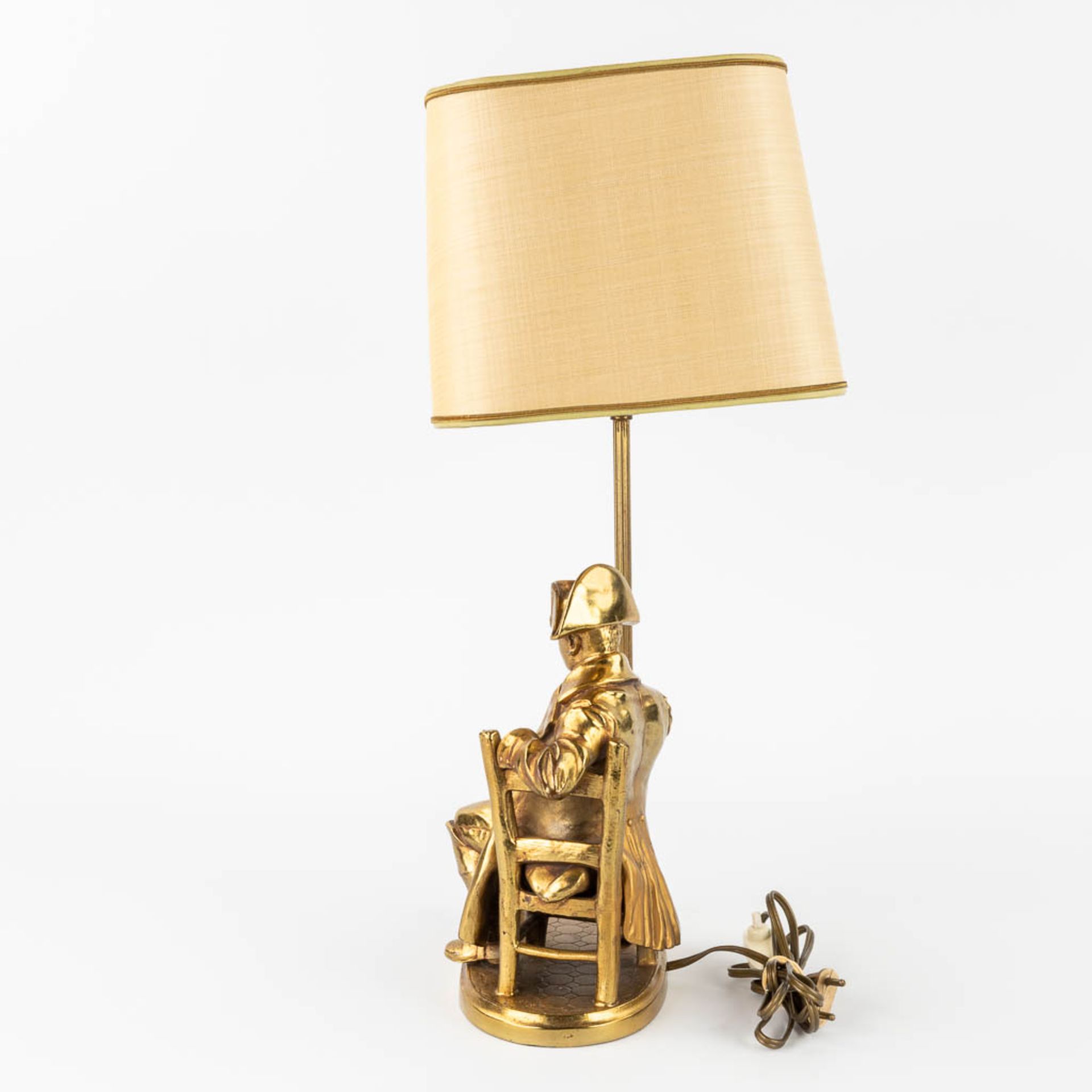 A collection of 2 table lamps with statues of Napoleon Bonaparte. (H:38 cm) - Image 13 of 18