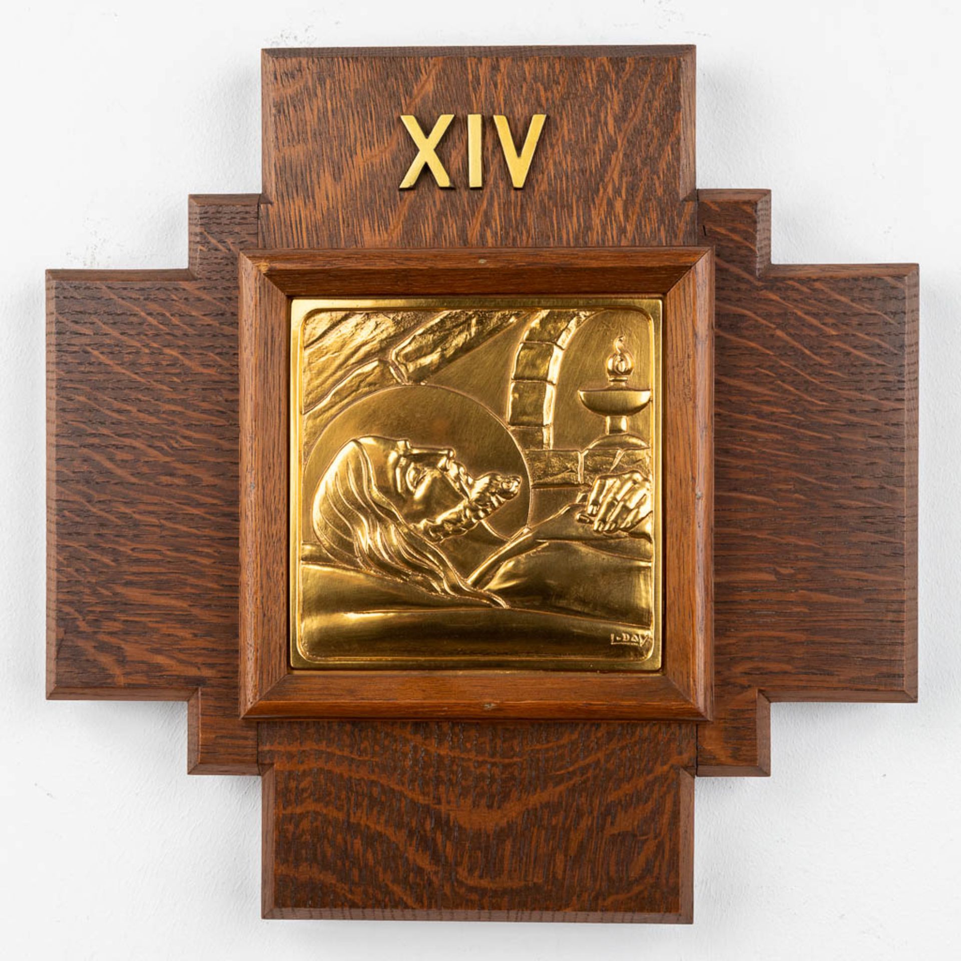 A 14- piece 'Stations of the cross' made of copper and wood. Marked L. Day. (W:35 x H:35 cm) - Bild 29 aus 31