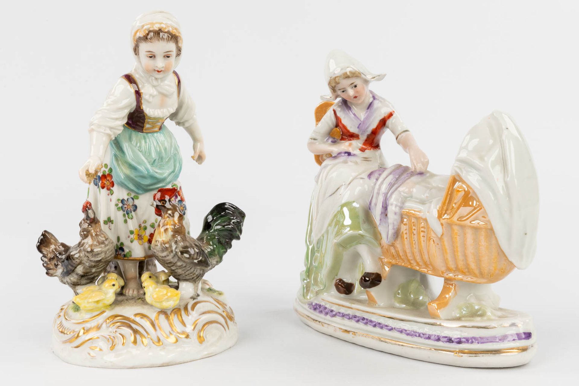 Volkstedt, a collection of 2 figurines made of porcelain in Germany. (H:13 cm) - Image 10 of 14
