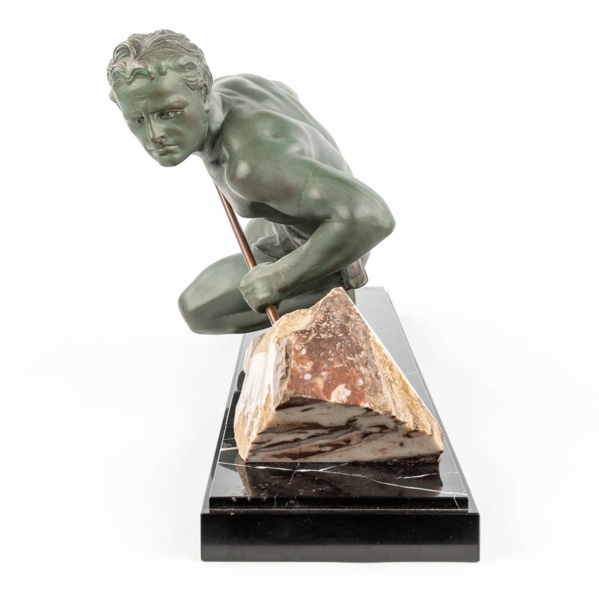 Gustave BUCHET (1888-1963) 'The Effort' an art deco statue made of spelter. (L:26 x W:74 x H:39 cm) - Bild 5 aus 12