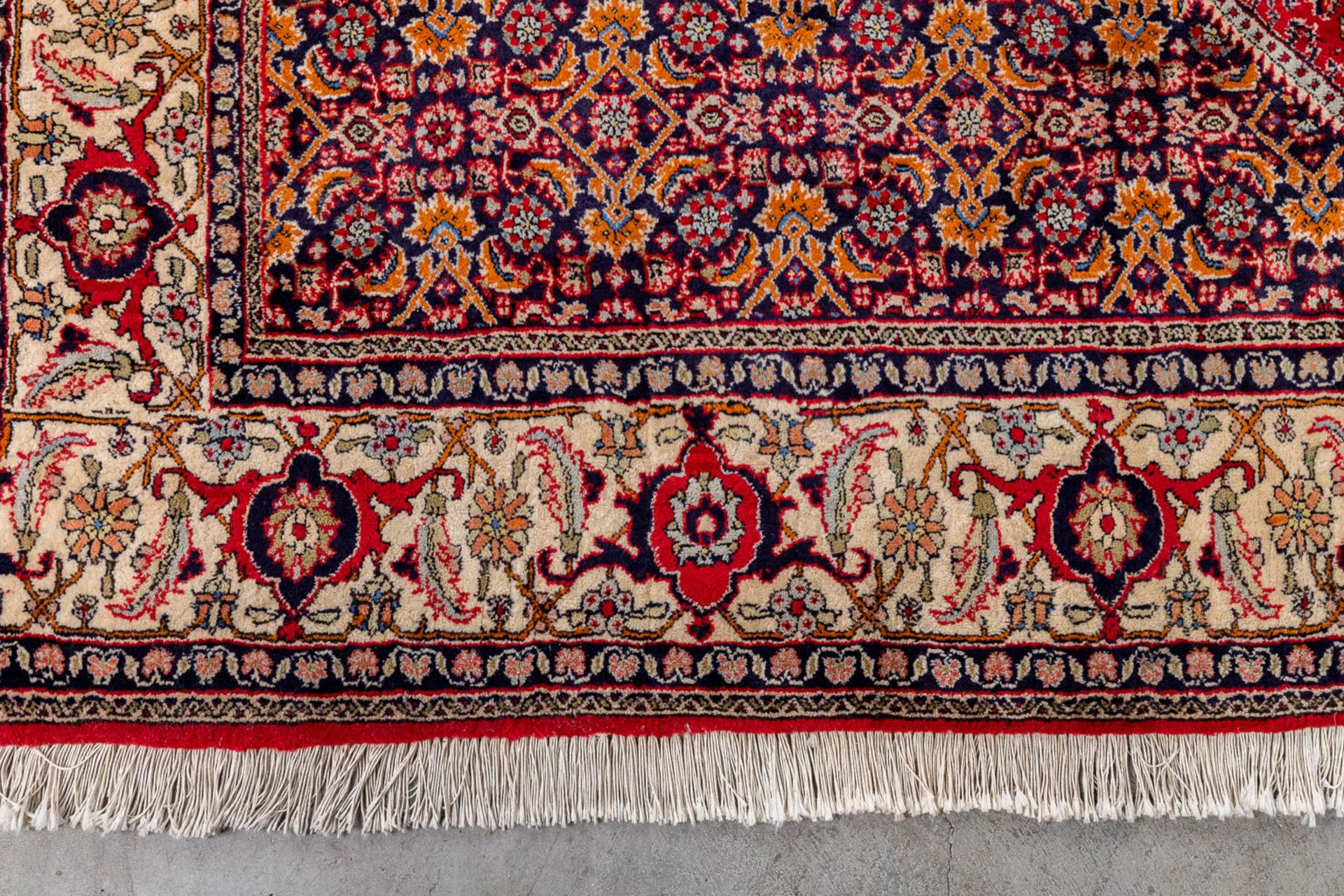 An Oriental hand-made carpet, Bidjar. (L:290 x W:210 cm) - Image 6 of 8