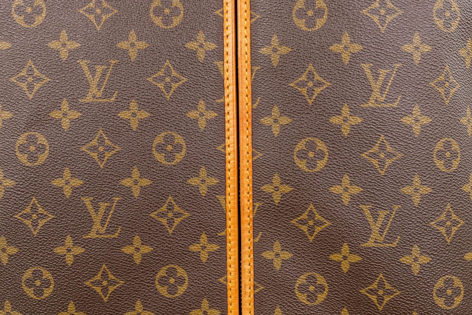 Louis Vuitton, a vintage costume storage bag made of leather. (H:123 cm) - Image 8 of 18
