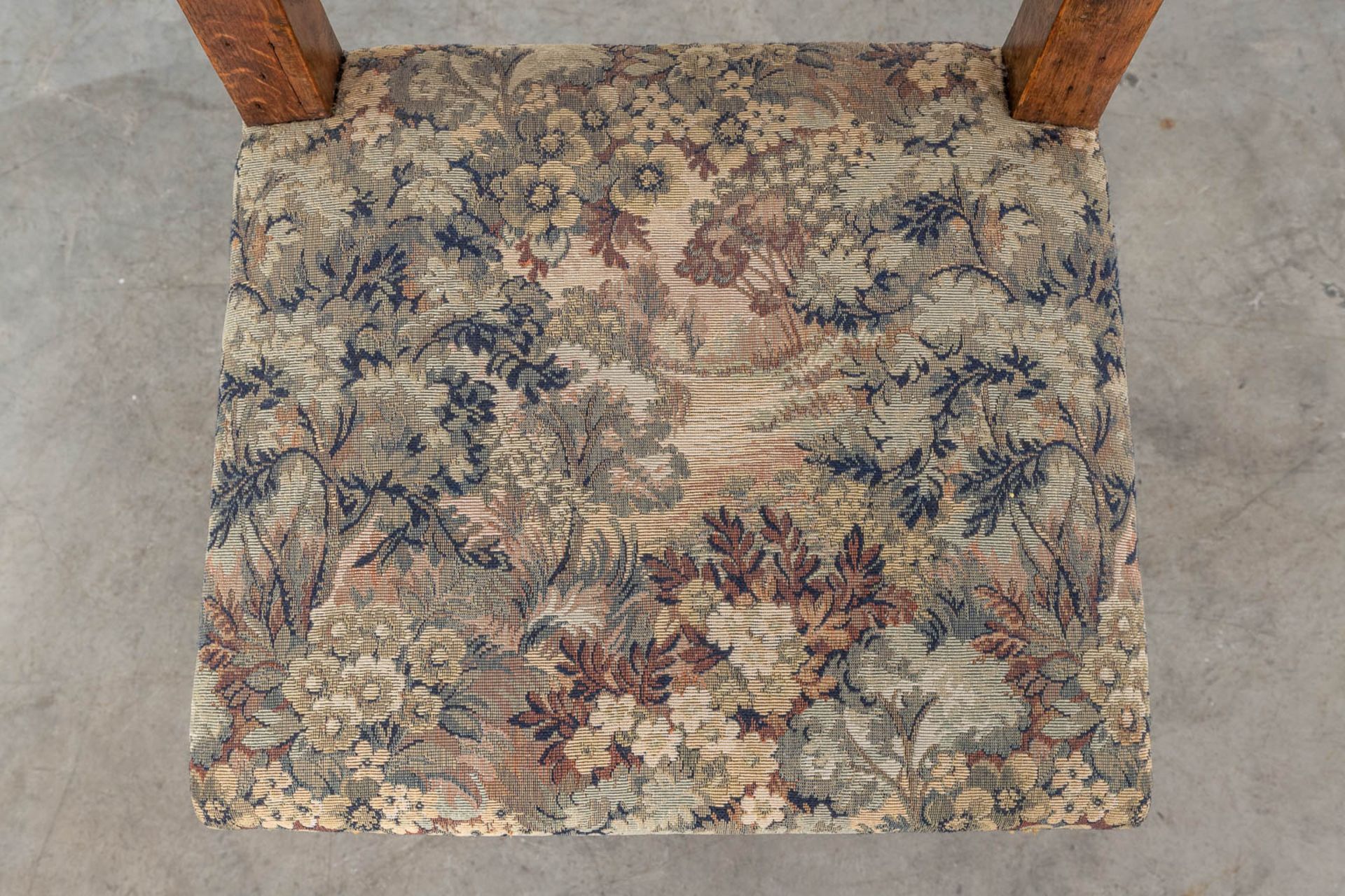 A set of 4 antique chairs, covered with tapestry upholstery. (L:40 x W:44 x H:88 cm) - Bild 10 aus 12