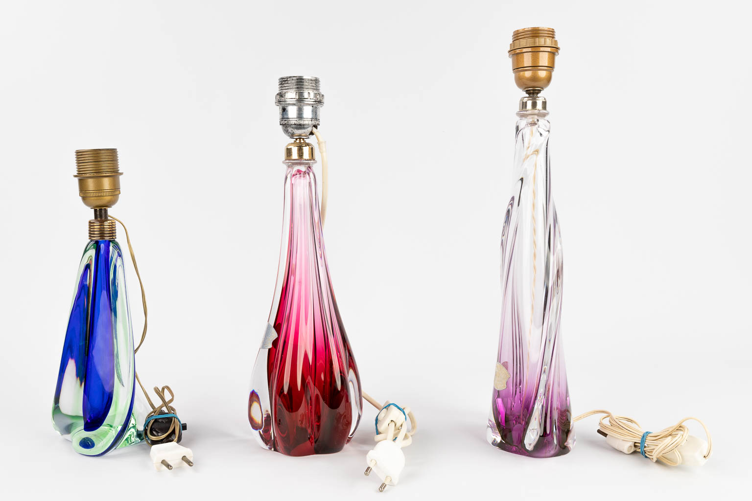 Val Saint Lambert, a collection of 3 lamp bases made of coloured glass. (H:39 cm) - Image 6 of 12