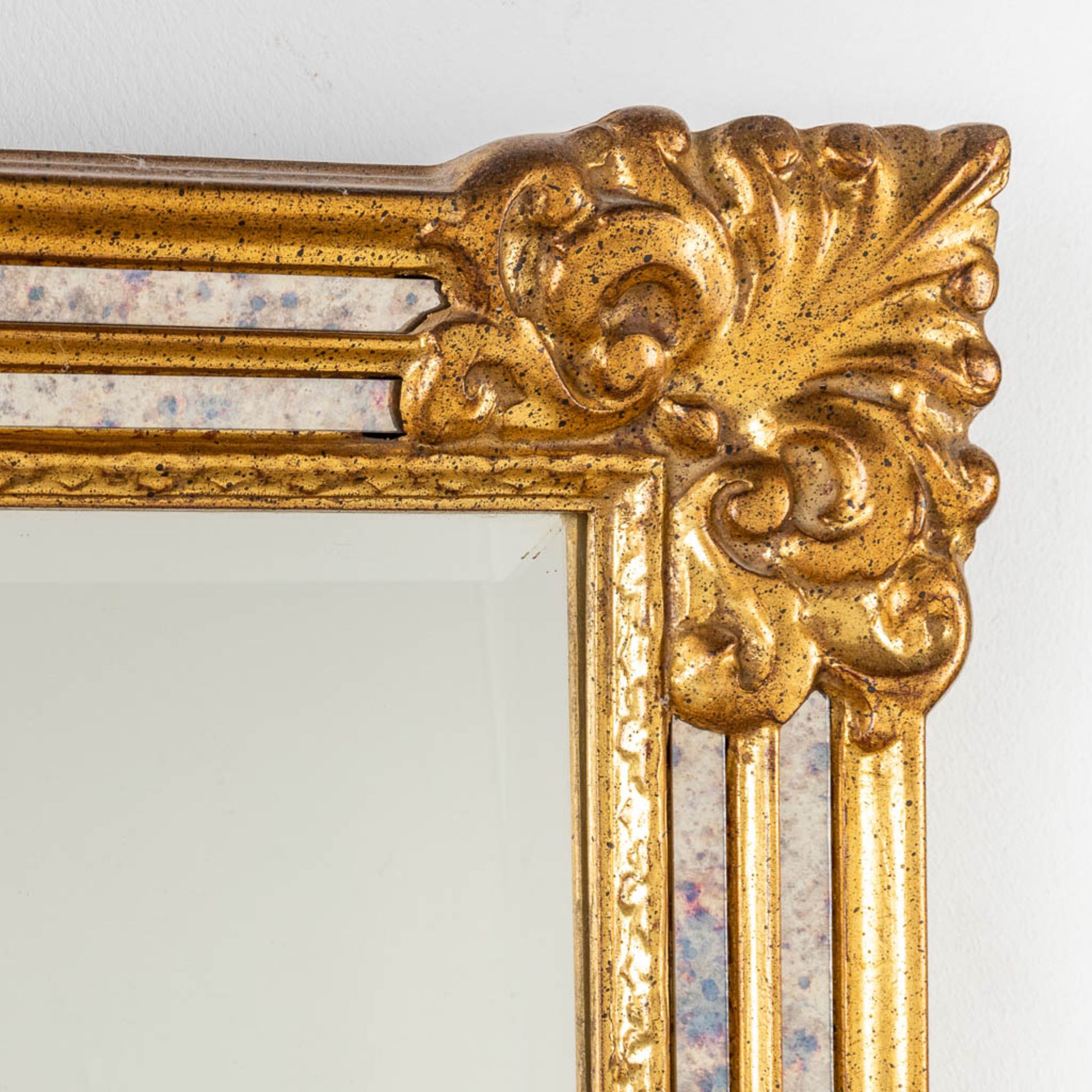 Deknudt, a gold-plated mirror with fumŽ glass rims. (W:88 x H:118 cm) - Bild 4 aus 9