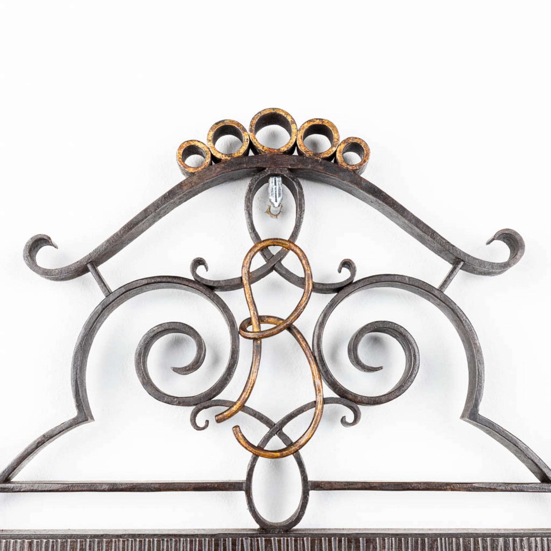 A mirror with a wrought iron frame, circa 1920. (W:80 x H:60 cm) - Image 5 of 7