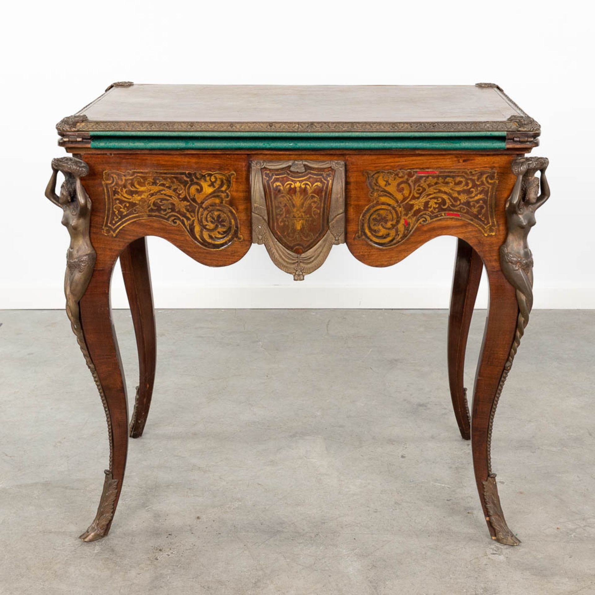 A game table inlaid in the style of boulle/Napoleon 3 mounted with bronze. Circa 1970. (L:52 x W:80 - Bild 3 aus 15