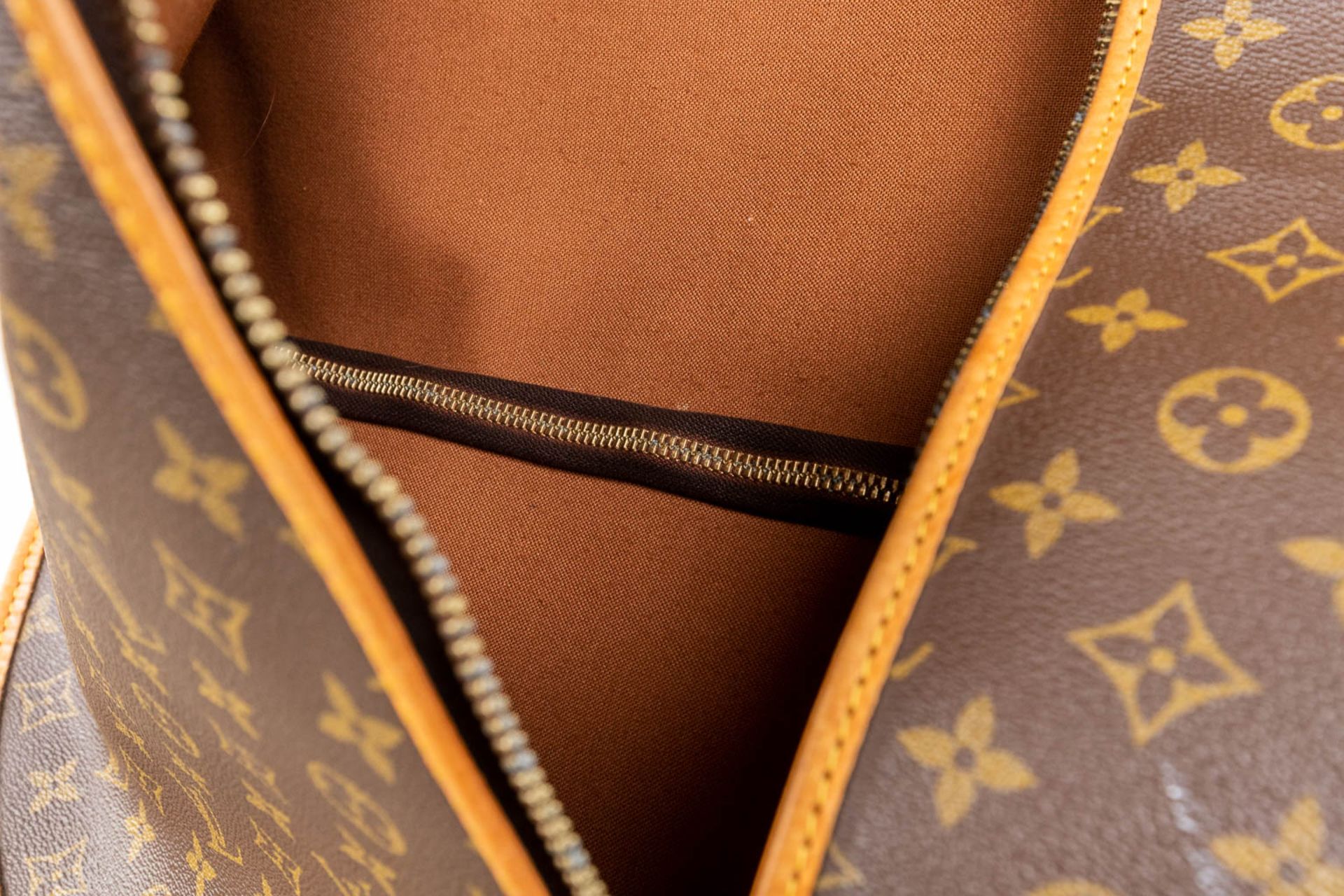 Louis Vuitton, a vintage costume storage bag made of leather. (H:123 cm) - Image 10 of 18