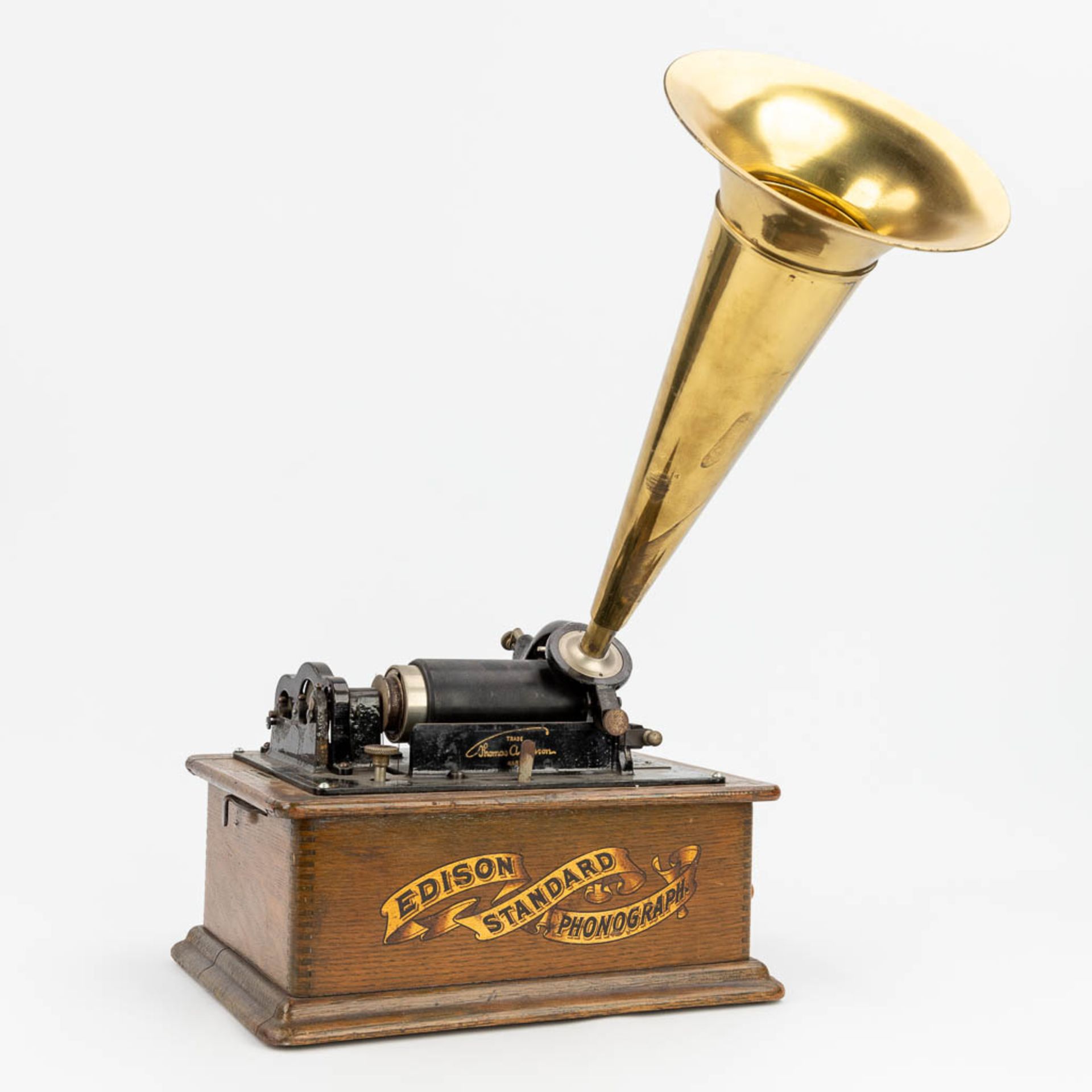 Edison Standard Phonograph, A vintage phonograph with a large copper horn, in a wood box. (W:40 x H: - Bild 12 aus 17