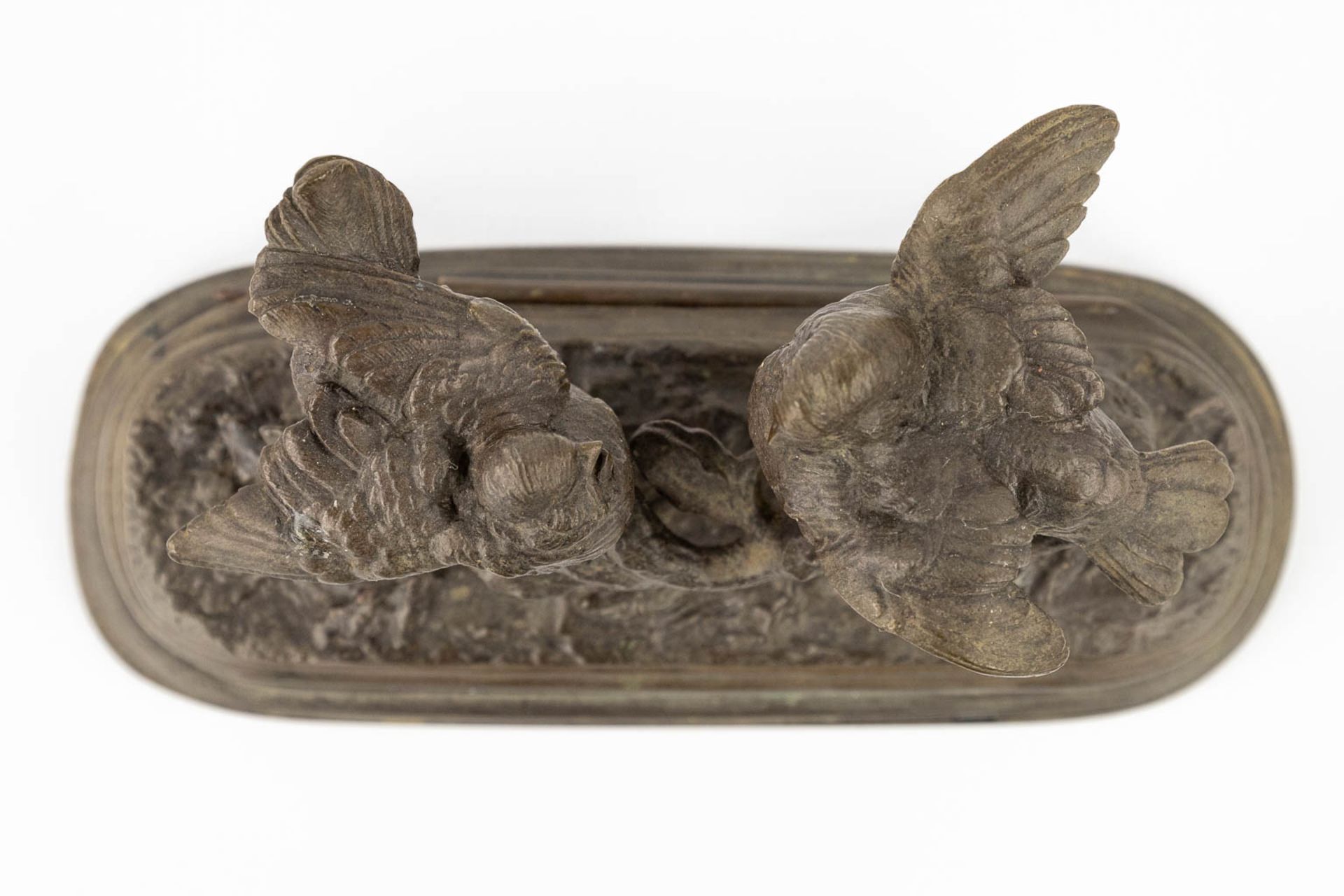 Jules MOIGNIEZ (1835-1894) A small bronze matchbox (L:5,5 x W:13,5 x H:6 cm) - Image 9 of 13