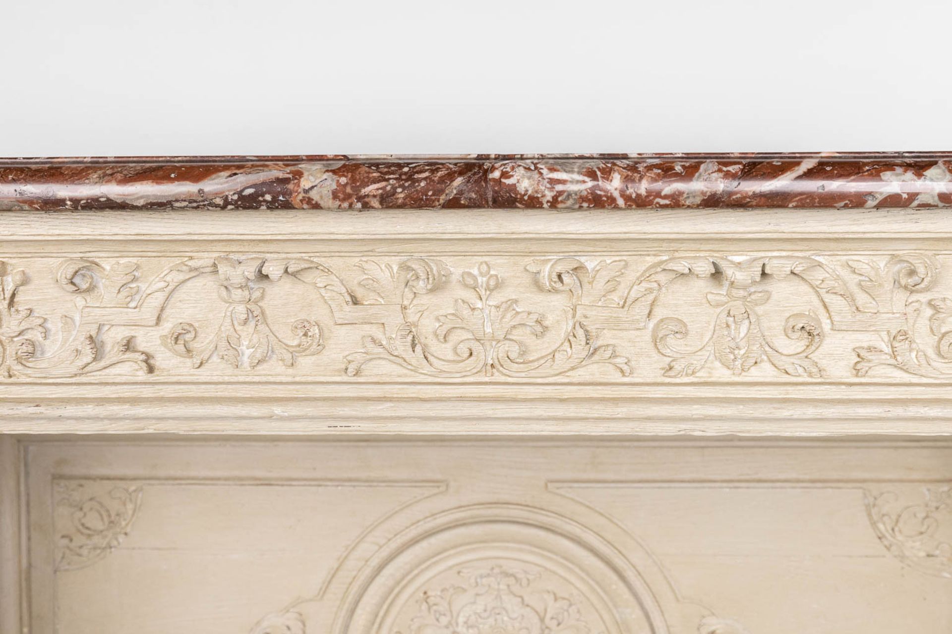 An antique console table with a marble top, patinated. 18th century. (L:66 x W:177 x H:114 cm) - Bild 11 aus 16