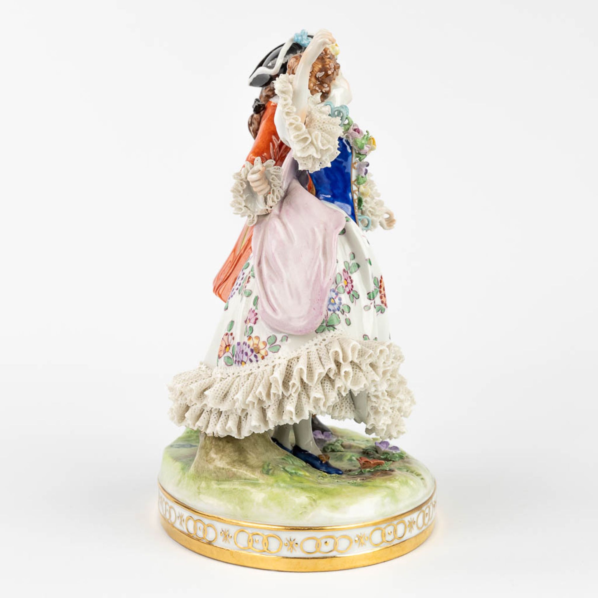 Volkstedt, A figurine of a dancing couple with porcelain lace. Circa 1970. (H:23,5 cm) - Image 4 of 13