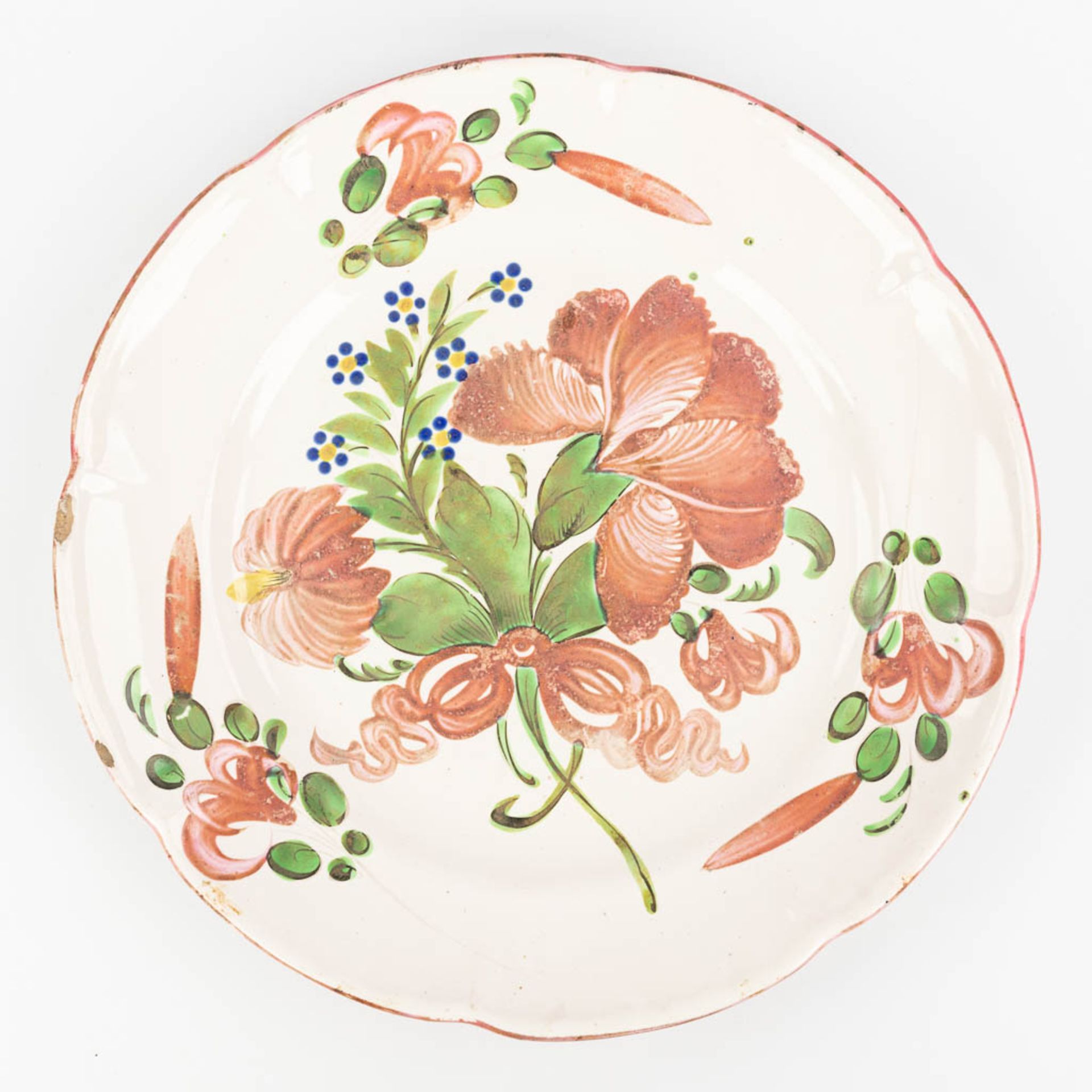 Faience De l'Est, a large collection of 24 plates with hand-painted flower decor. (D:22,5 cm) - Bild 25 aus 28