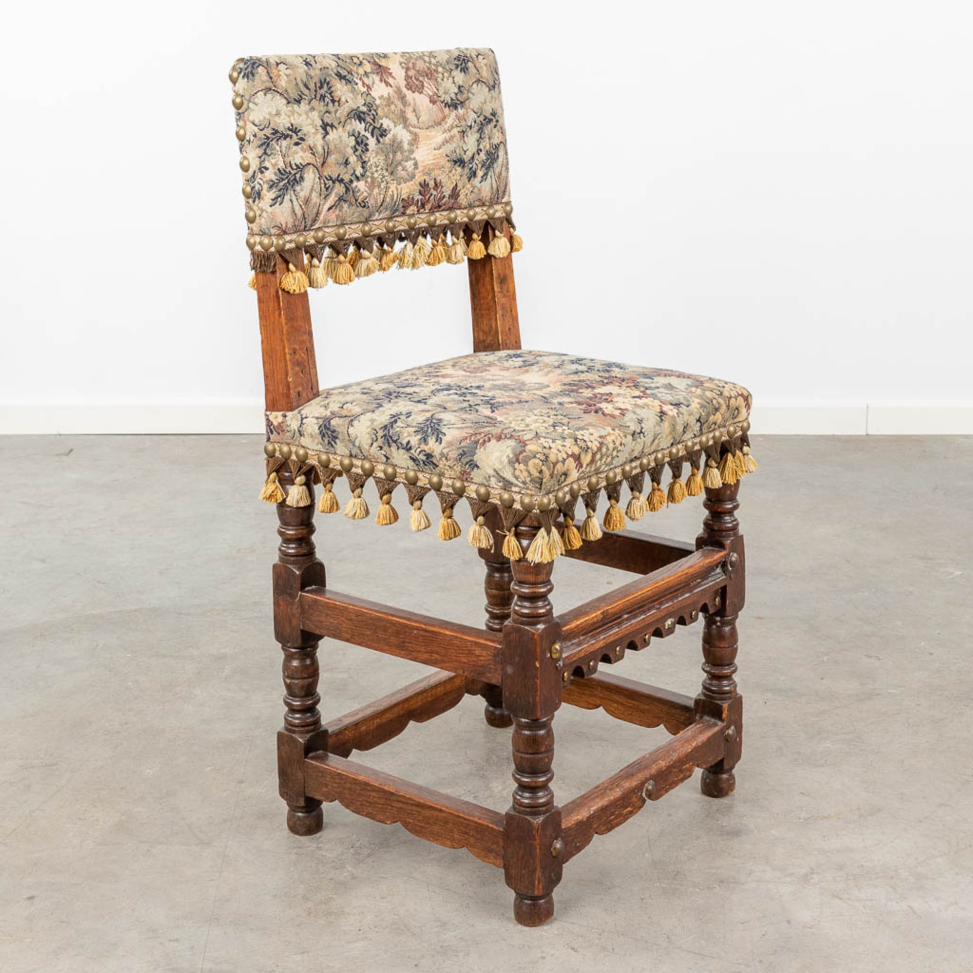 A set of 4 antique chairs, covered with tapestry upholstery. (L:40 x W:44 x H:88 cm) - Bild 5 aus 12