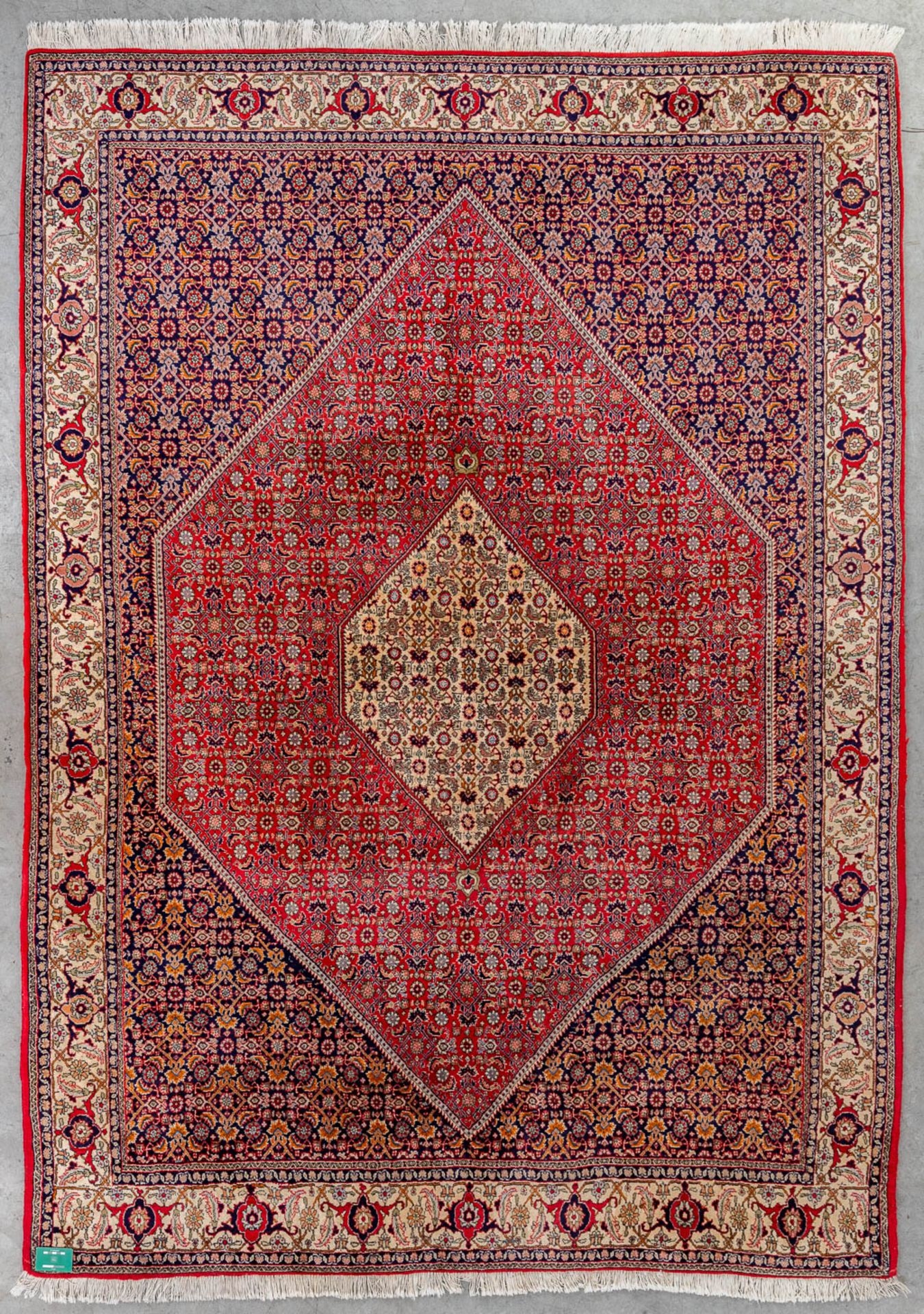 An Oriental hand-made carpet, Bidjar. (L:290 x W:210 cm) - Image 2 of 8