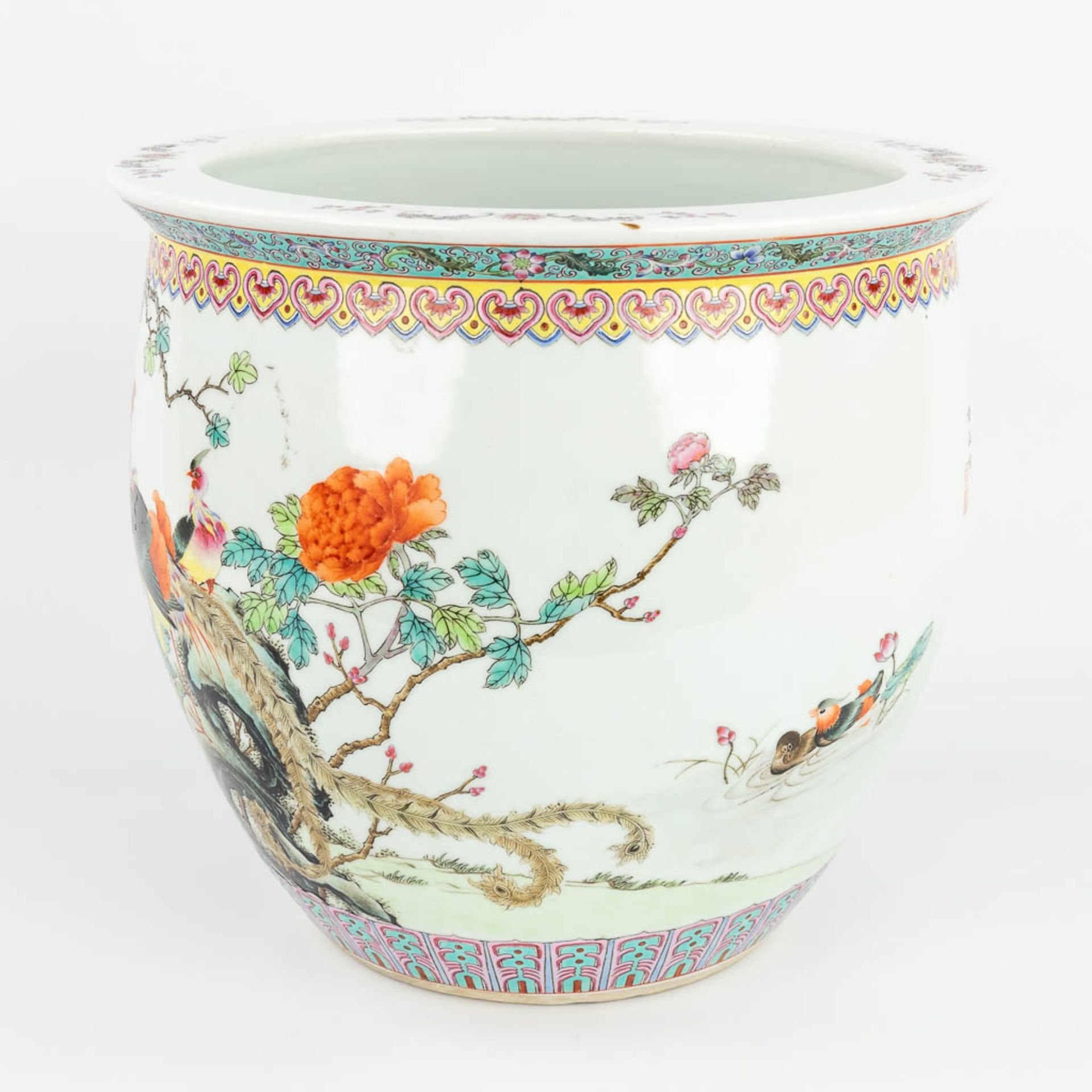 A Chinese cache pot made of porcelain and decorated with phoenixes. 20th C. (H:28 x D:31 cm) - Image 8 of 16