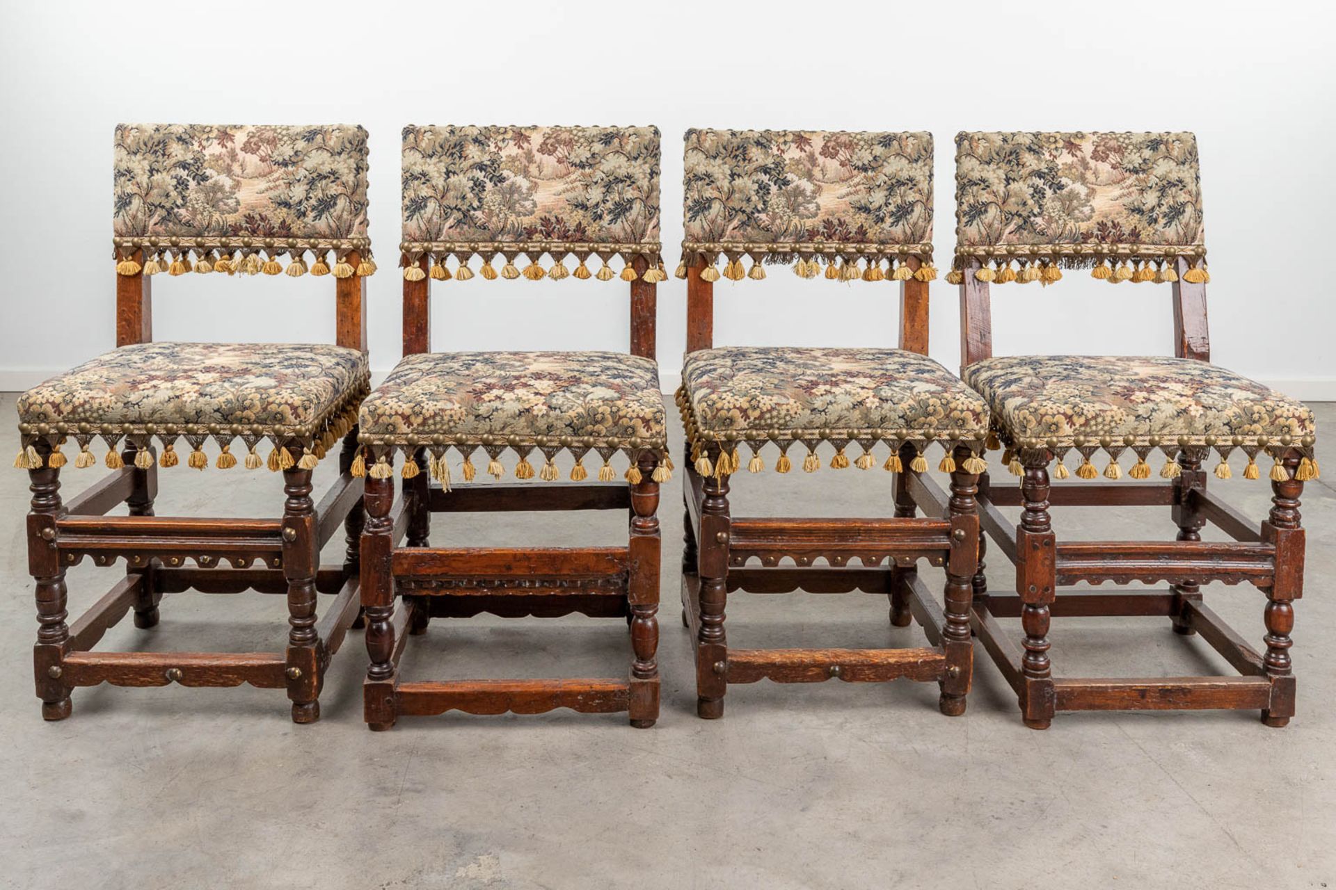 A set of 4 antique chairs, covered with tapestry upholstery. (L:40 x W:44 x H:88 cm) - Bild 3 aus 12