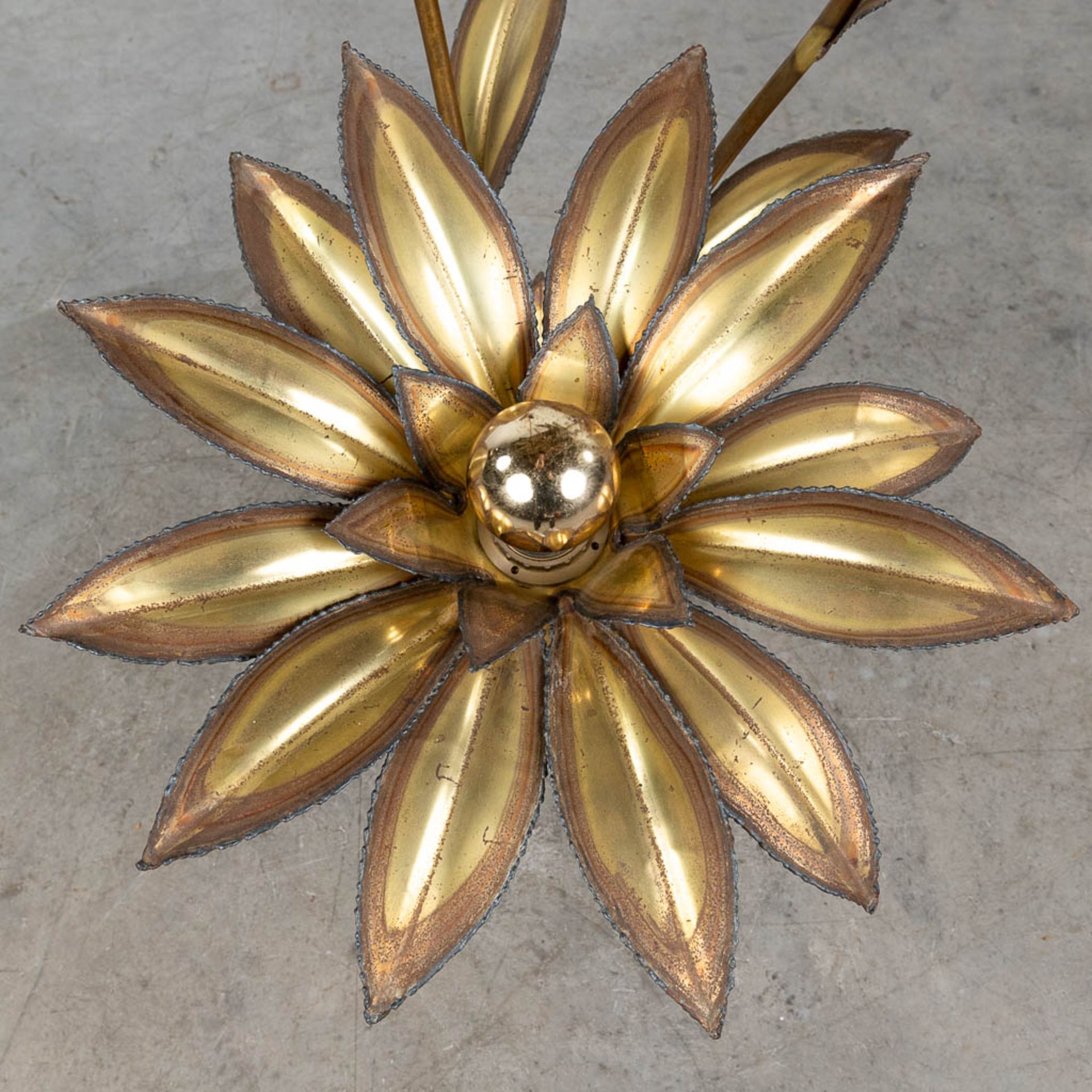 Maison Janssen, a table lamp made of metal flowers. (L:57 x W:68 x H:112 cm) - Image 12 of 15
