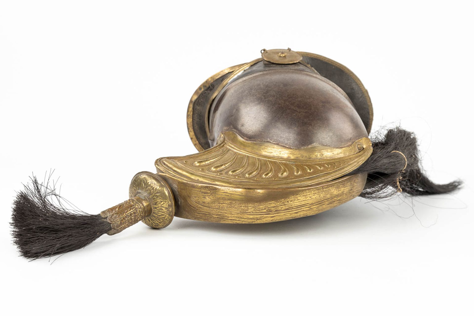 A Belgian 'Cruissasier' helmet, marked Fabrication Lige, 1831. (L:36 x W:20 x H:39 cm) - Image 7 of 15