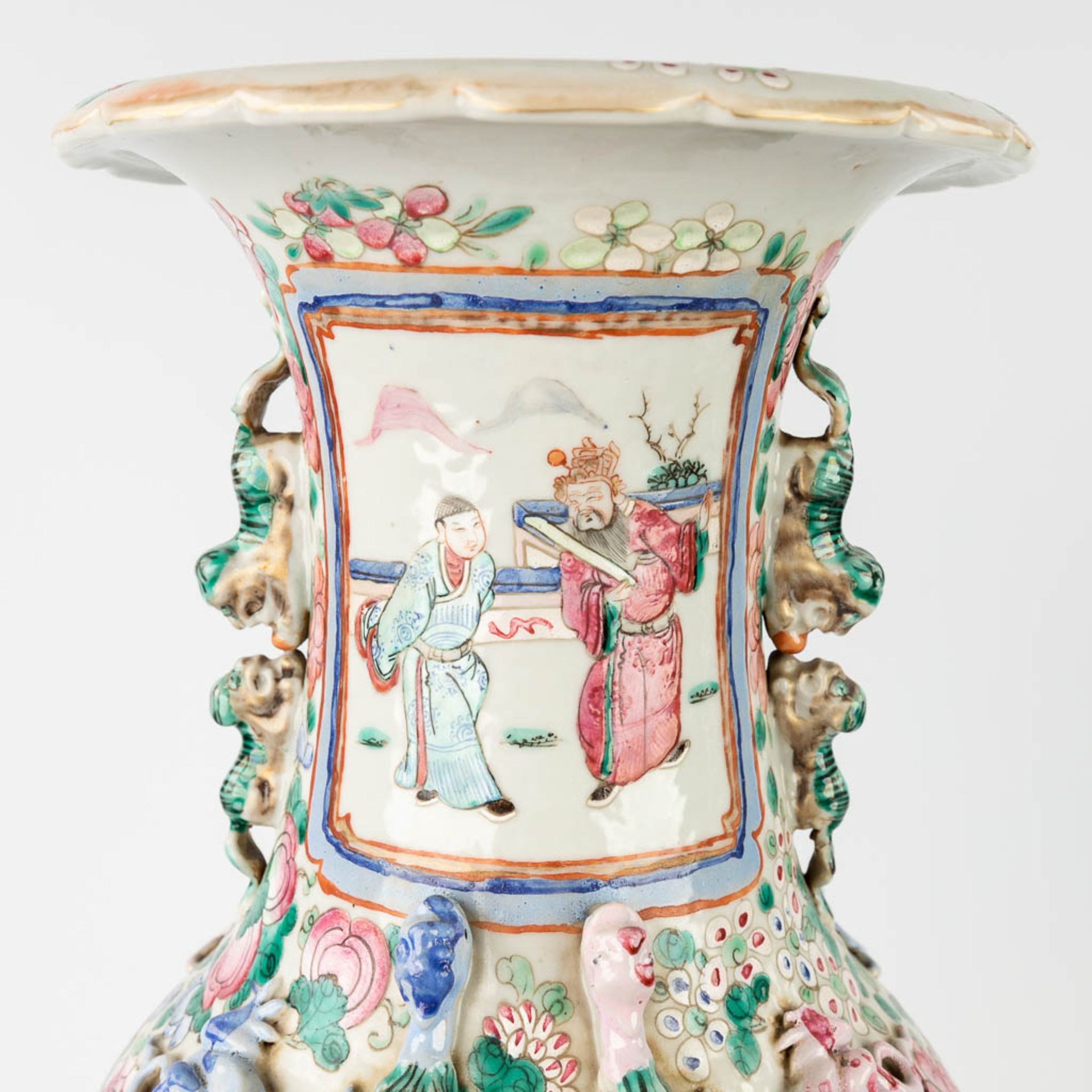 A collection of 2 Chinese vases, Famille rose. 19th/20th C. (H:65 cm) - Image 8 of 21